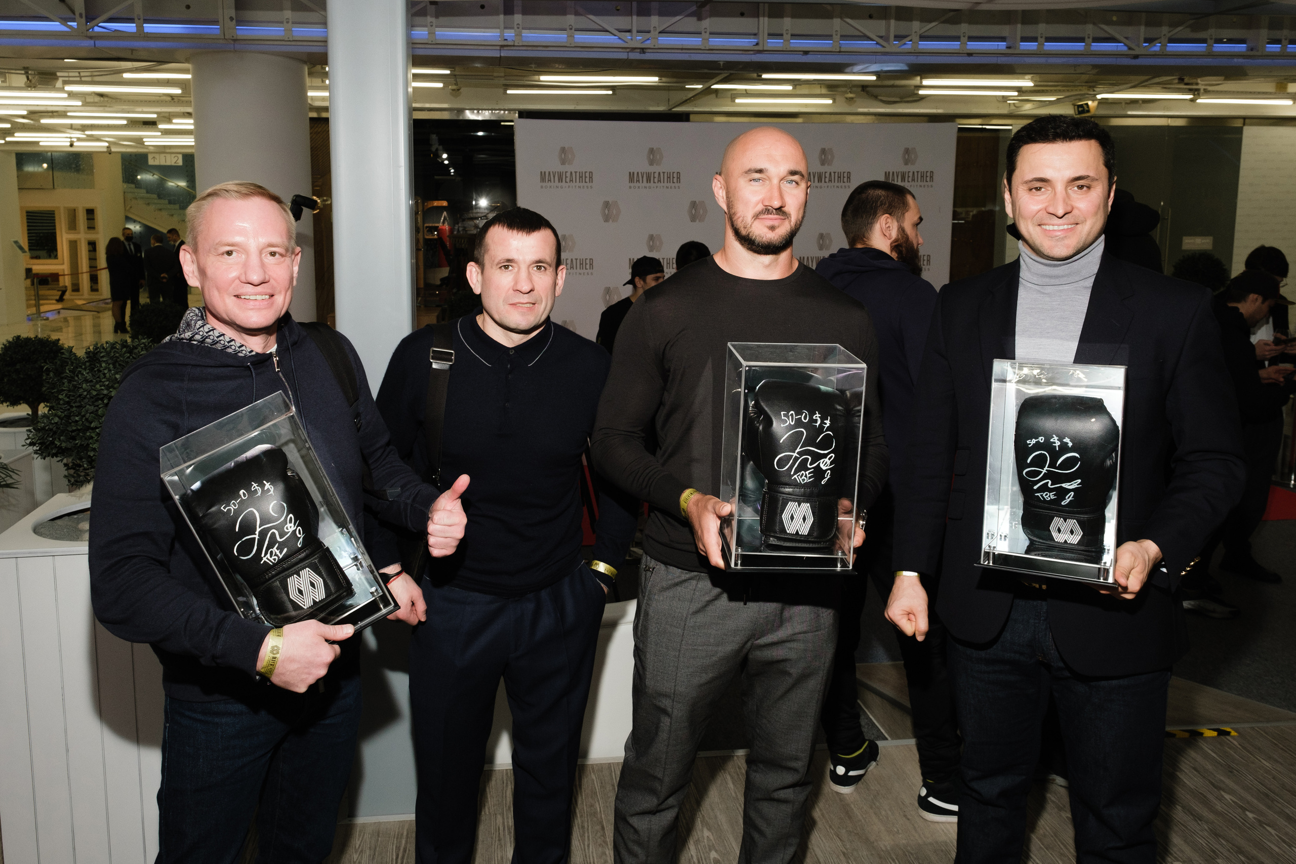 Флойд Мейвезер конференция и открытие зала бокса в Москве. Свадебные фотосессии в Москве. Фотограф Сергей Ржевский