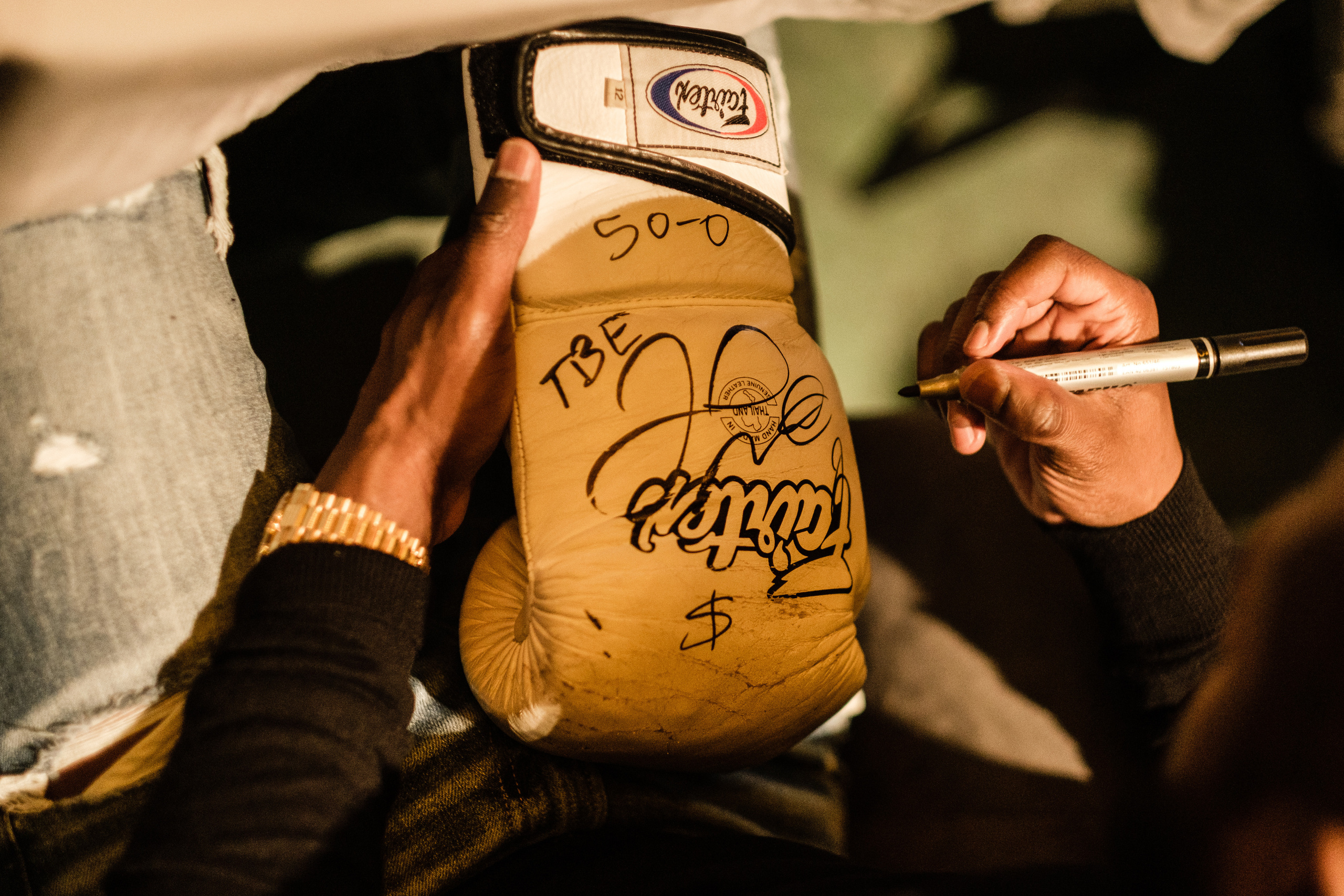 Флойд Мейвезер конференция и открытие зала бокса в Москве. Свадебные фотосессии в Москве. Фотограф Сергей Ржевский