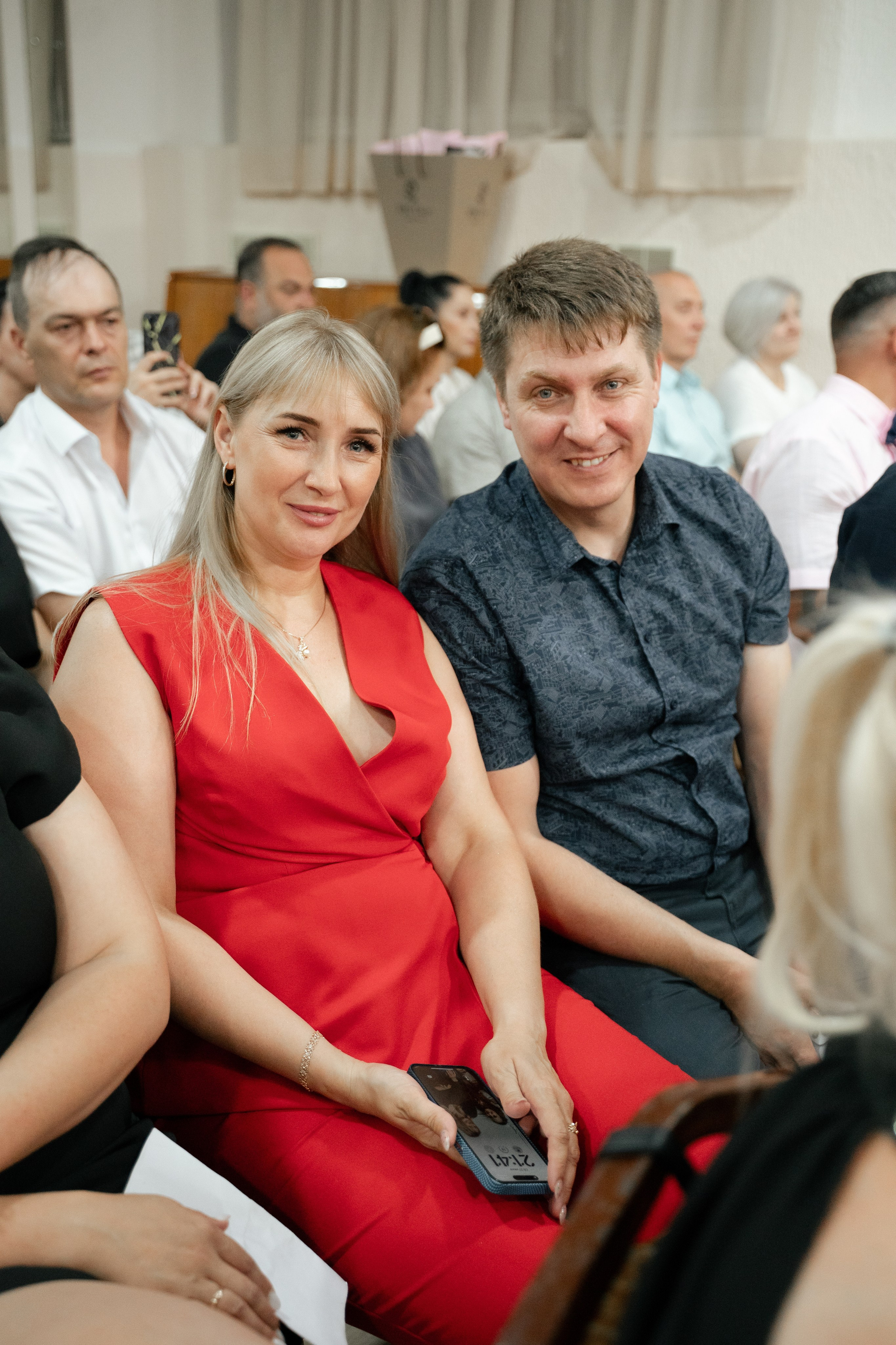 40 Школа 11 класс вручение аттестатов. Выпускные альбомы Натальи Бутко: Новороссийск, Анапа, Геленджик