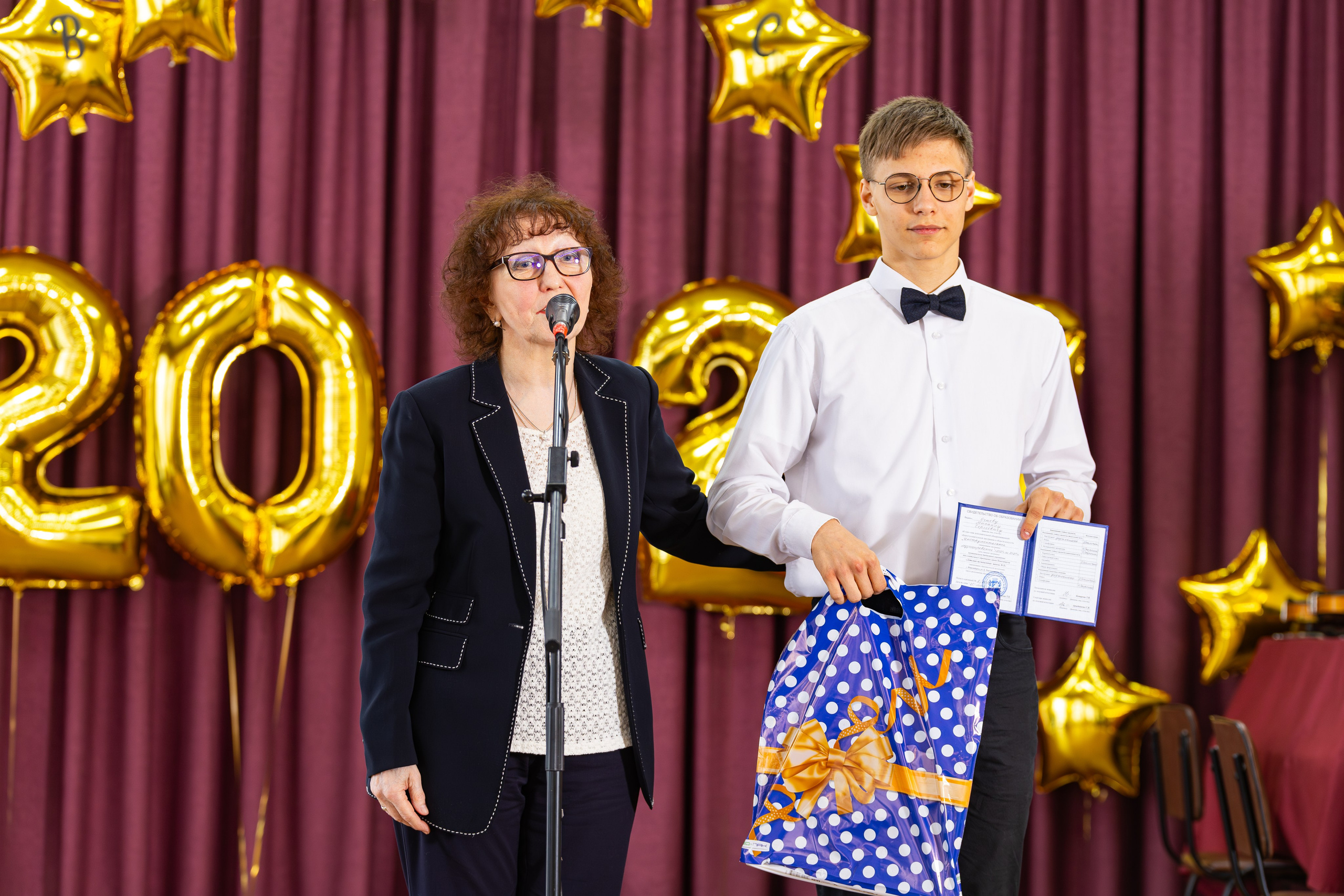 Выпускной музыкальная школа № 8. Фотограф Александр Поздняков  Новосибирск