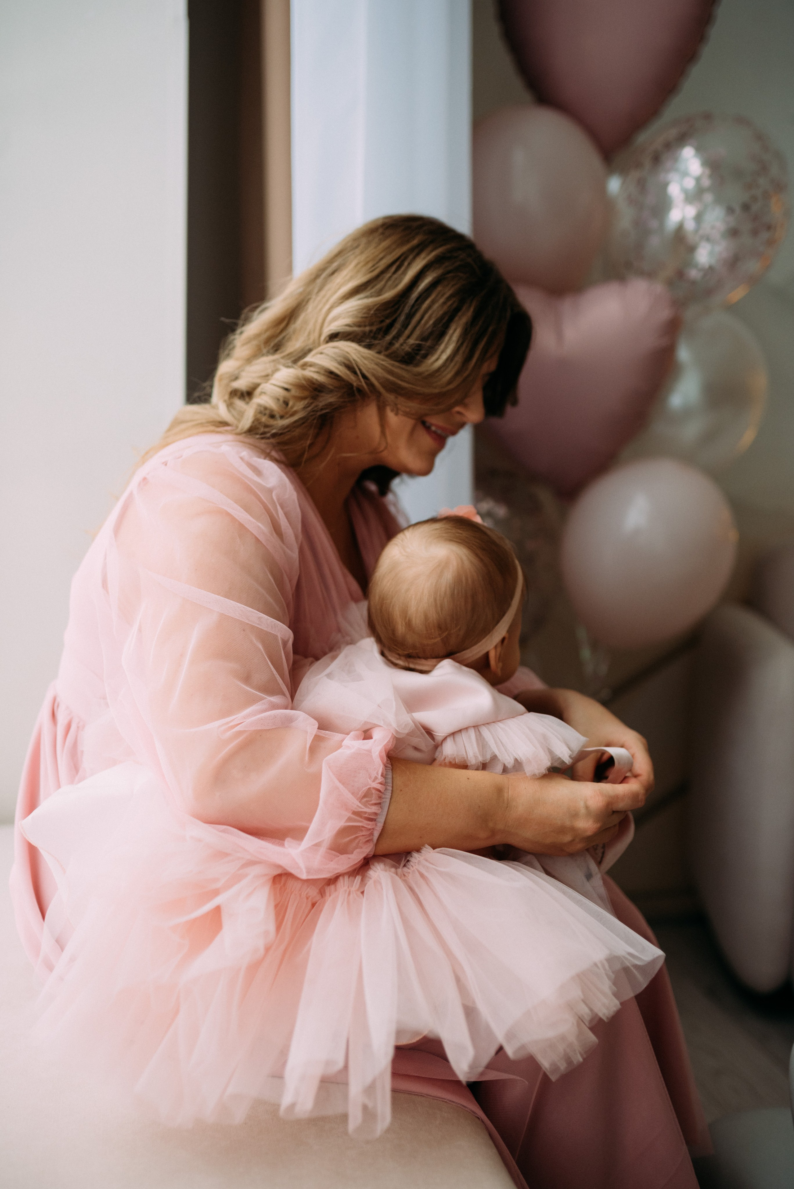 Анна, Мишель, Виктор — годовасие в студии