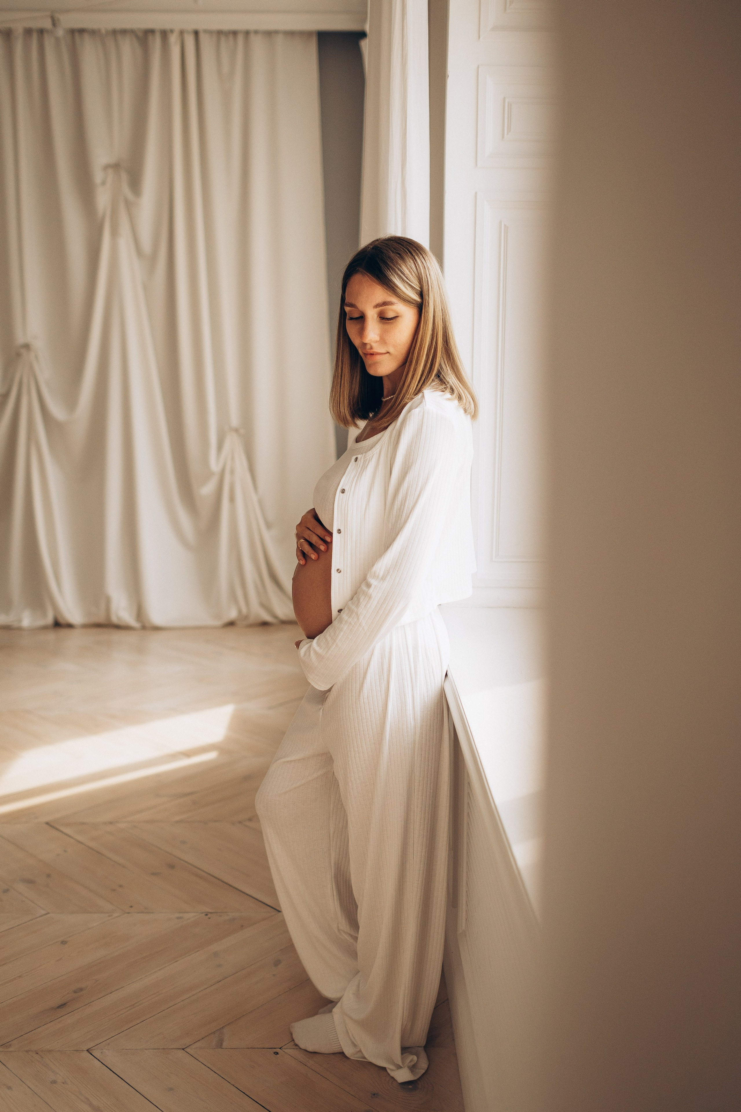 Семейная фотосессия в студии. Семейная съемка — это красивый способ признаться своей семье в любви