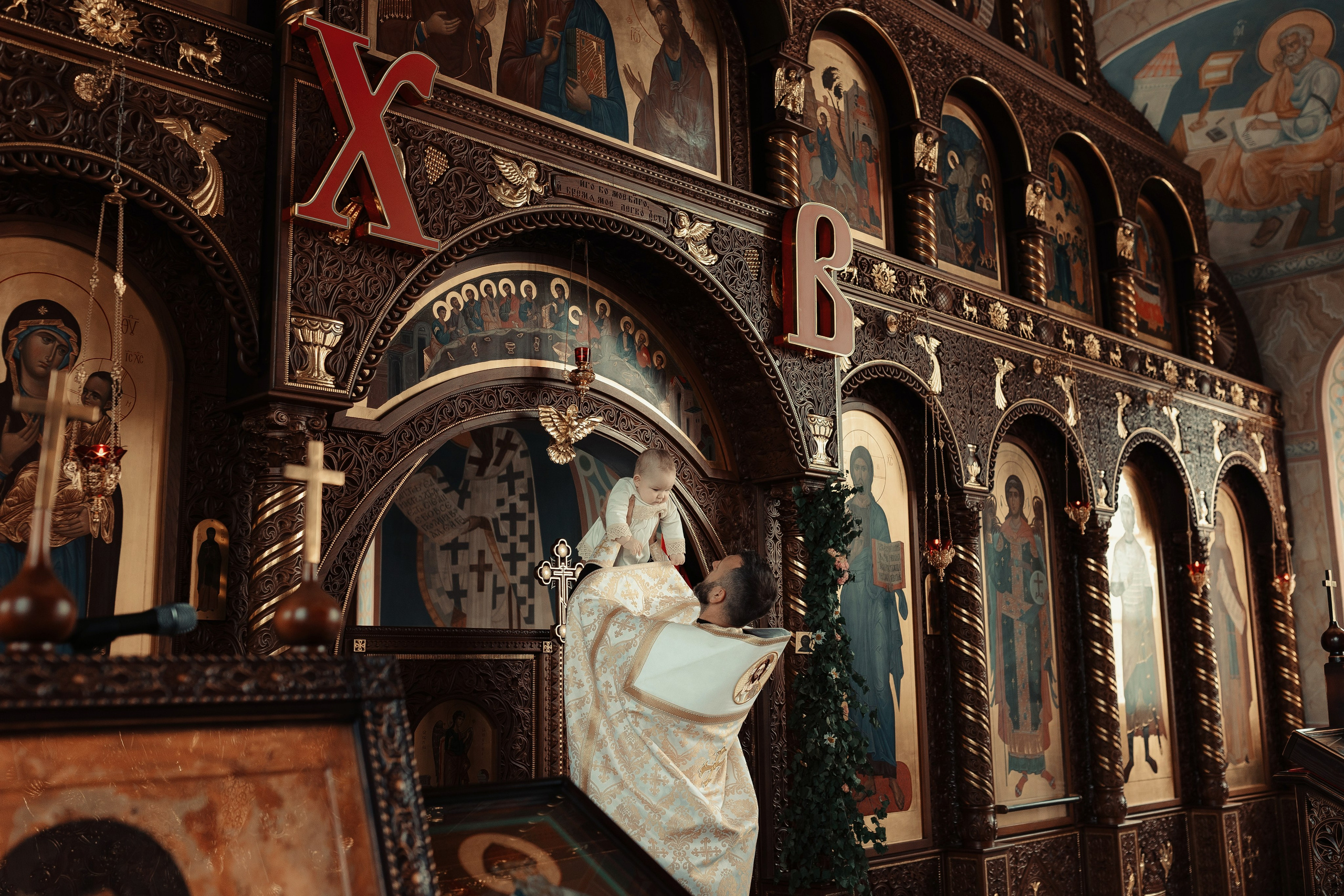 Фото съемка таинства крещения в Нижнем Новгороде. Алексей Шаров — свадебный и репортажный фотограф в Нижнем Новгороде