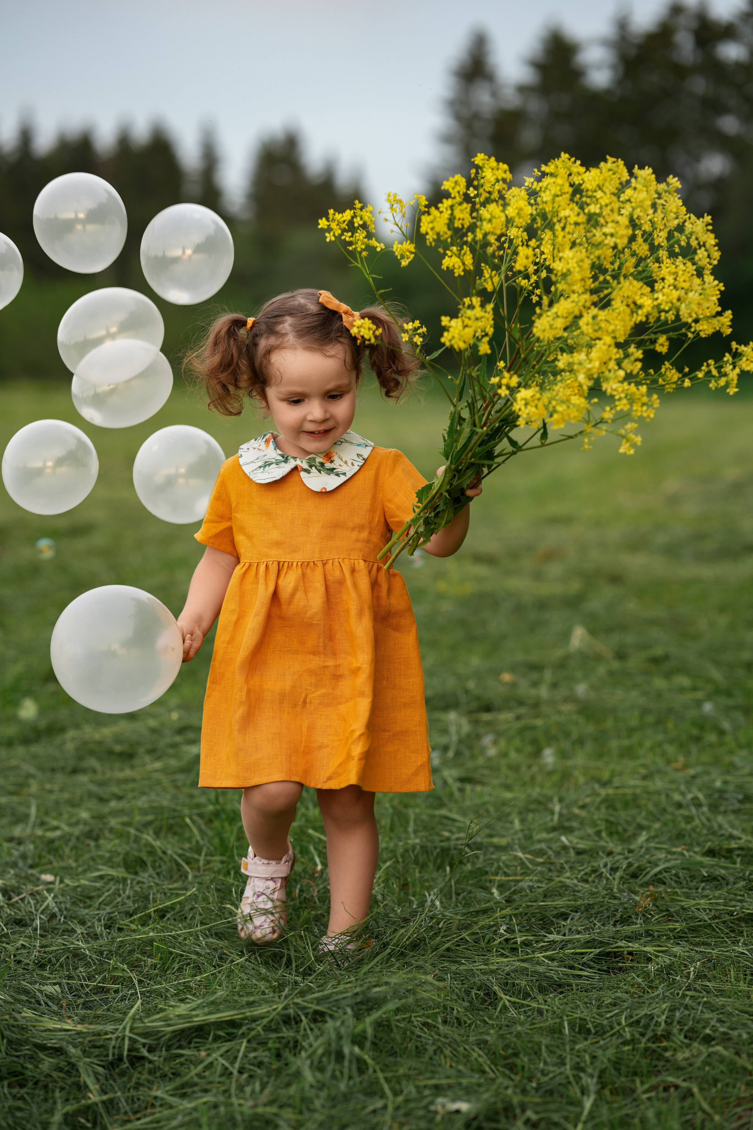 Ксюшенька, Кристиночка и Кирюшенька в поле. Семейный и портретный фотограф в Санкт-Петербурге Татьяна Гримоть