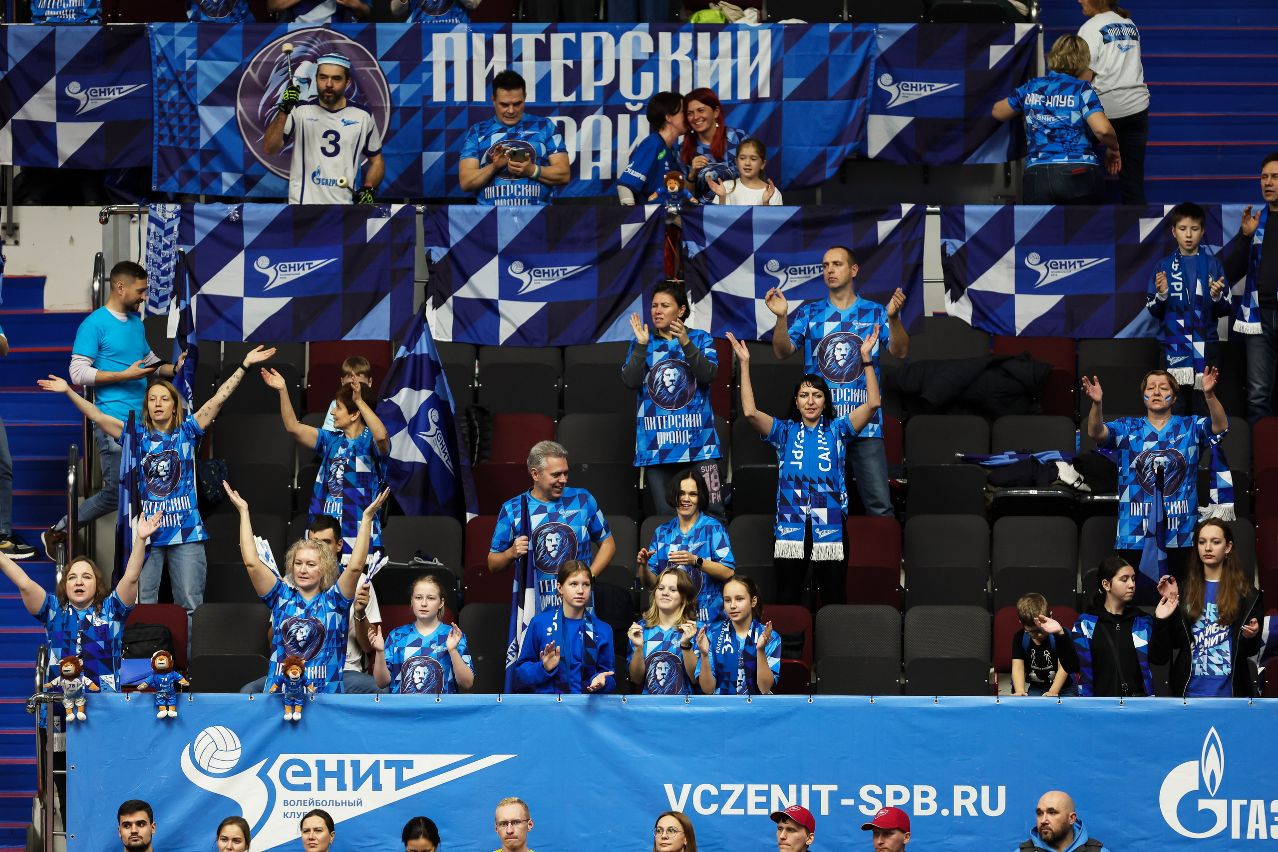 Зенит СПб — Факел Новый Уренгой 11.11.2023. Спортивный и репортажный фотограф Антон Тереханов