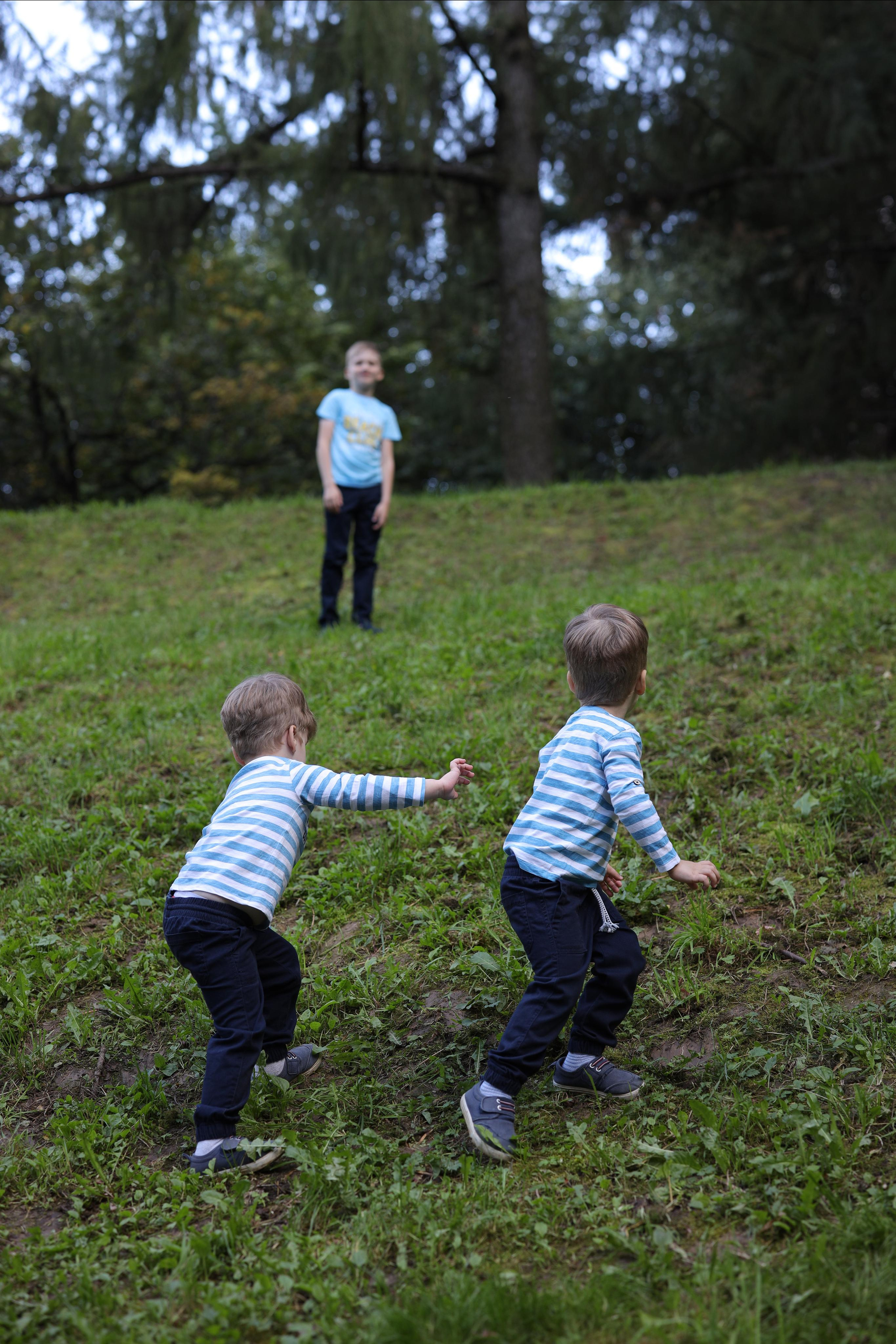Парк Дружба (братья). Юрий Белозёров фотограф