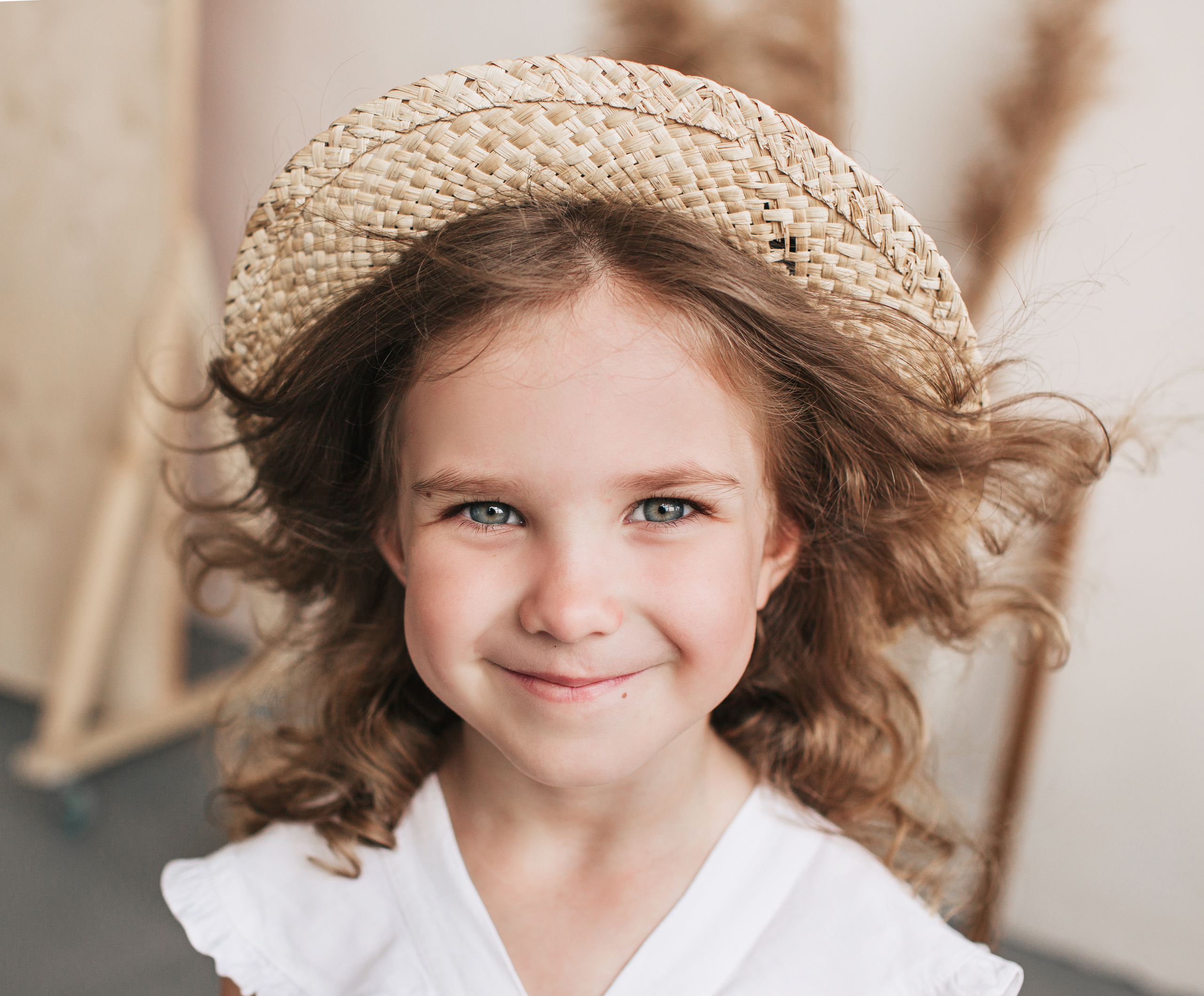 Семейная фотосессия в студии. Семейный фотограф, фотосессия беременности в Новосибирске Кристина Киб