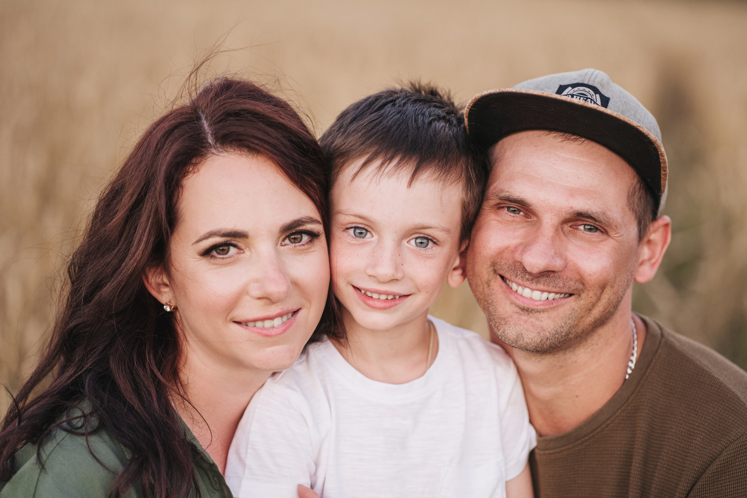 Фотосессия в пшеничном поле. Семейный фотограф, фотосессия беременности в Новосибирске Кристина Киб