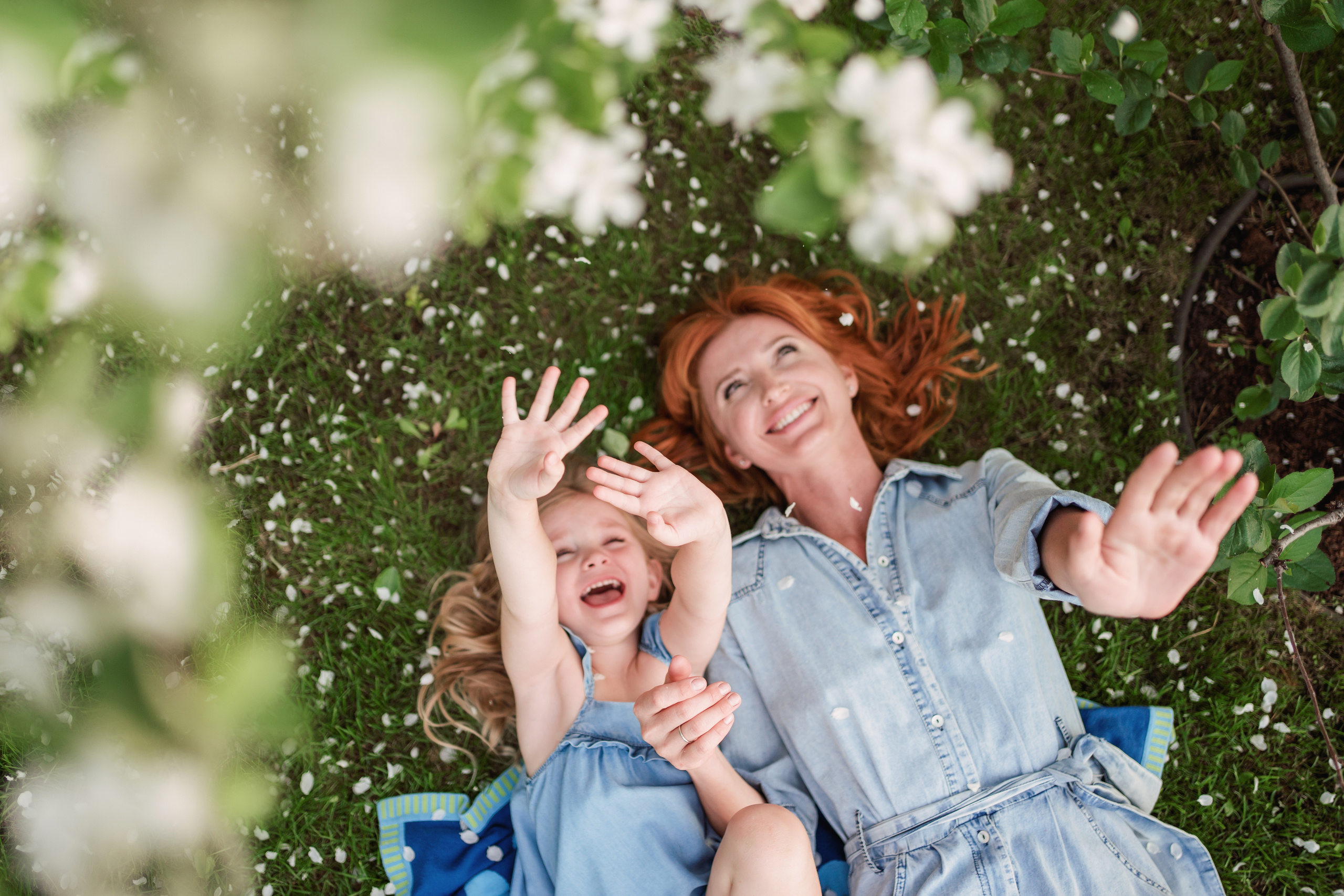 Яблоневый сад. Семейный фотограф, фотосессия беременности в Новосибирске Кристина Киб