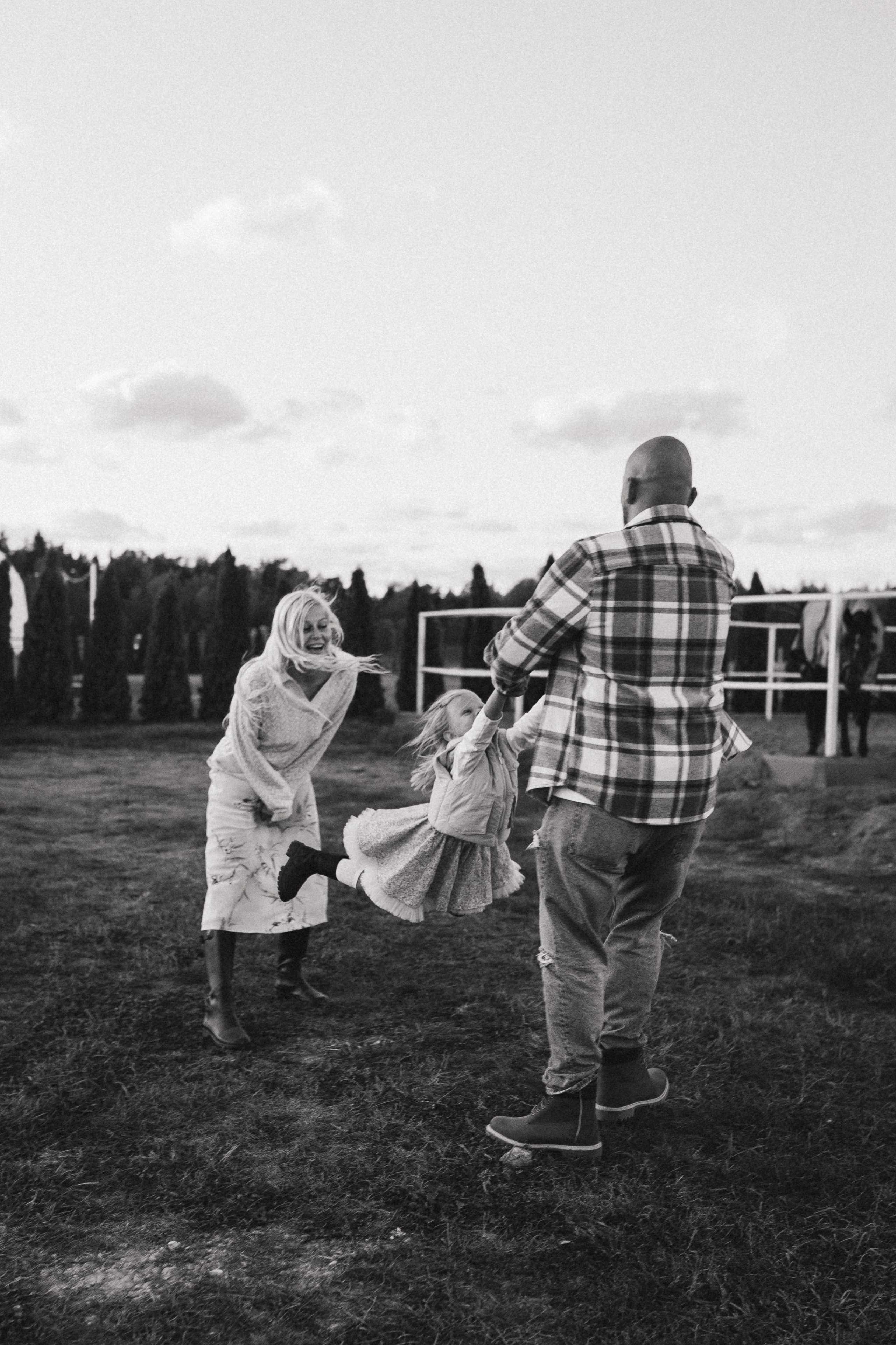 Семейная съемка на улице. Семейный и детский фотограф в Москве Антонина Смирнова