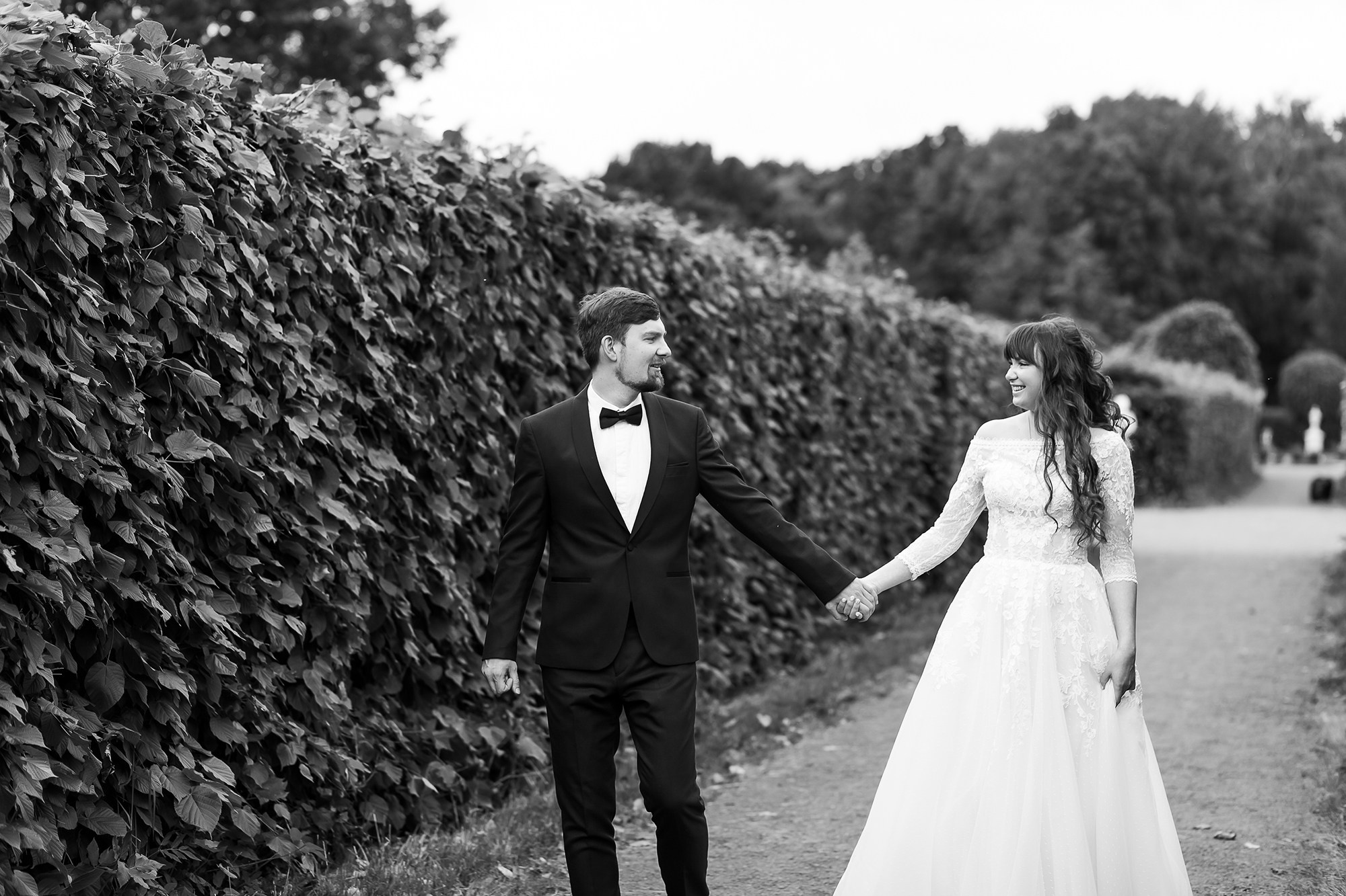 Свадебная прогулка по парку