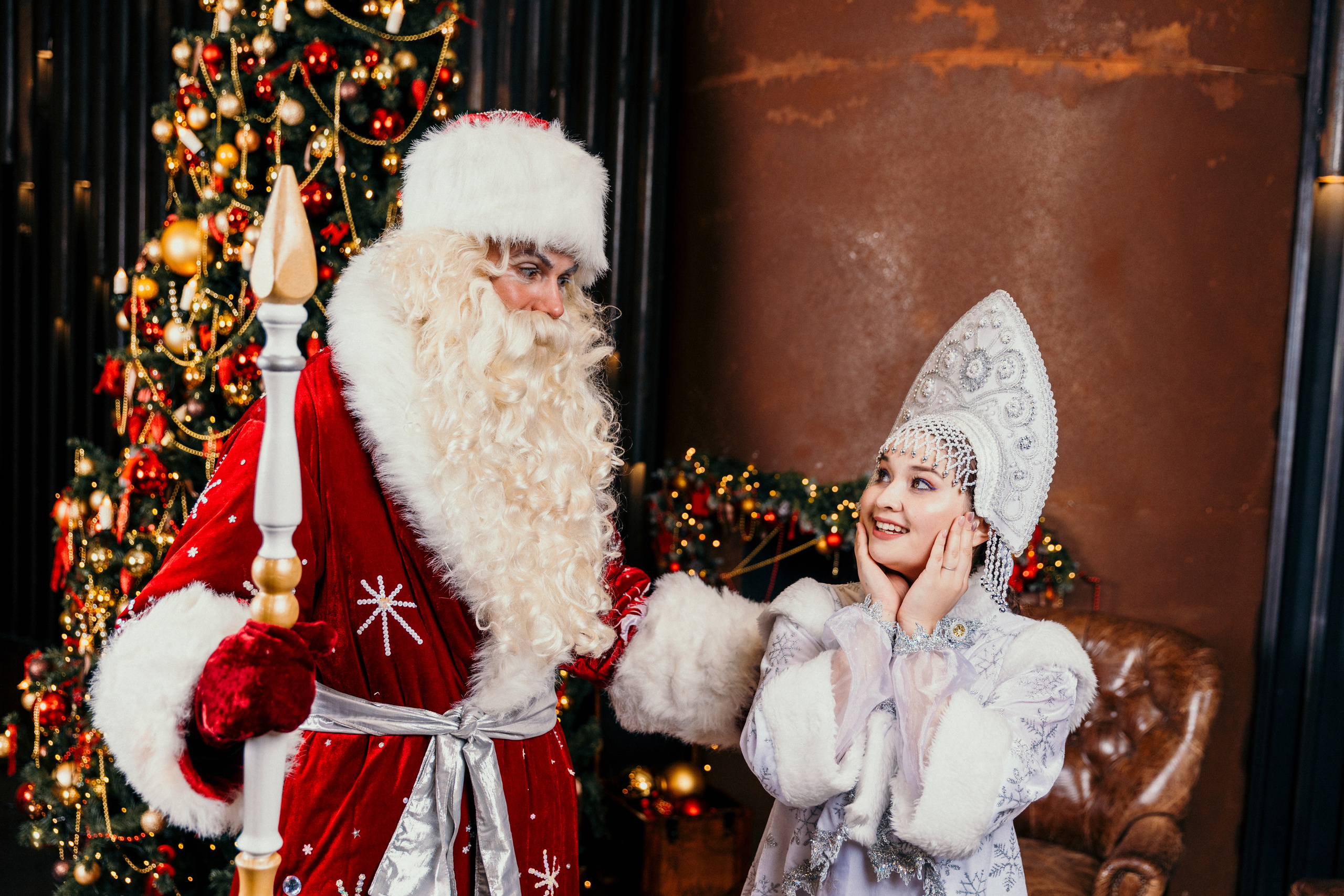 Дед Мороз и Снегурочка. Фотограф Никита Комаров