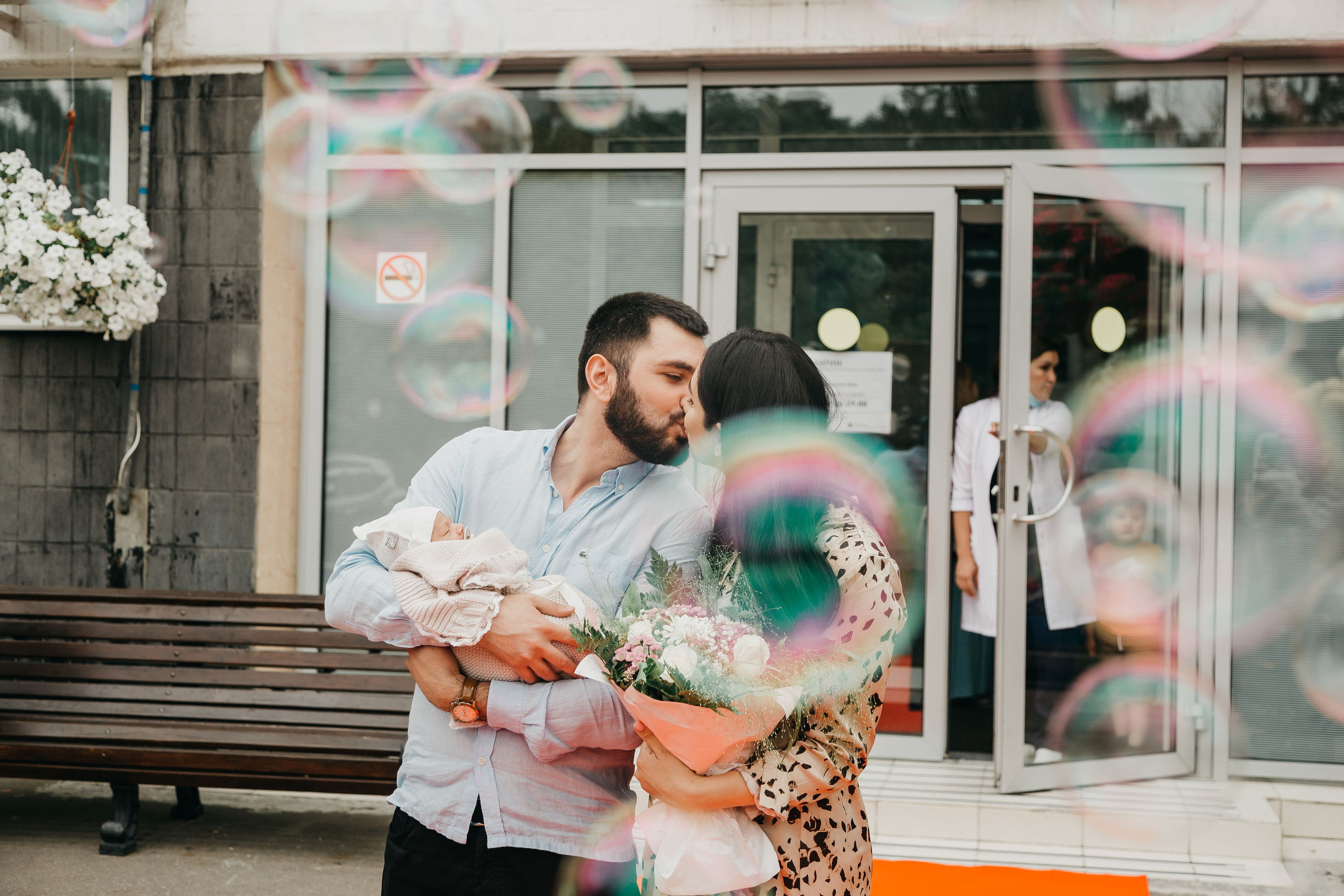 Выписка из роддома. Фотограф Никита Комаров