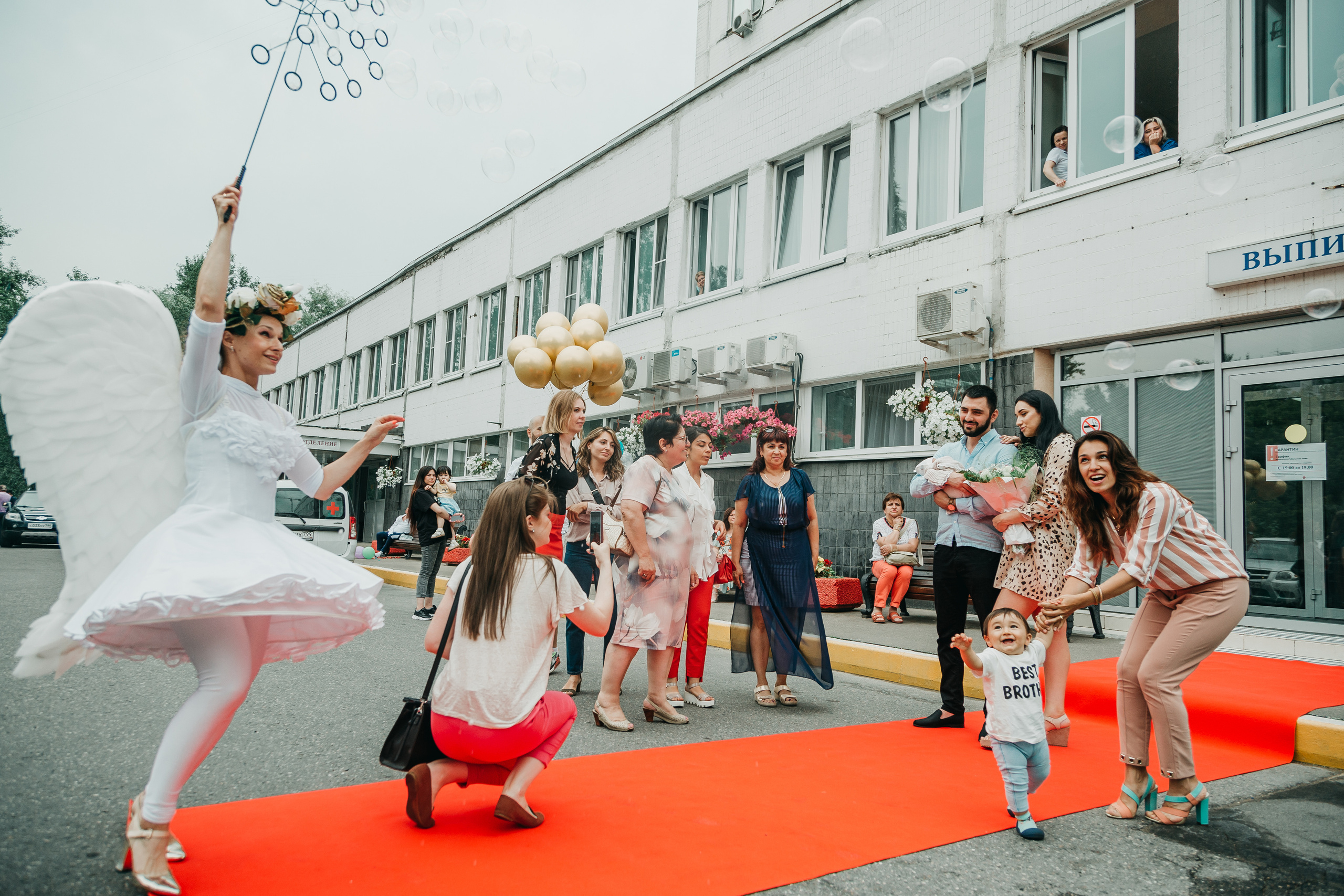 Выписка из роддома. Фотограф Никита Комаров
