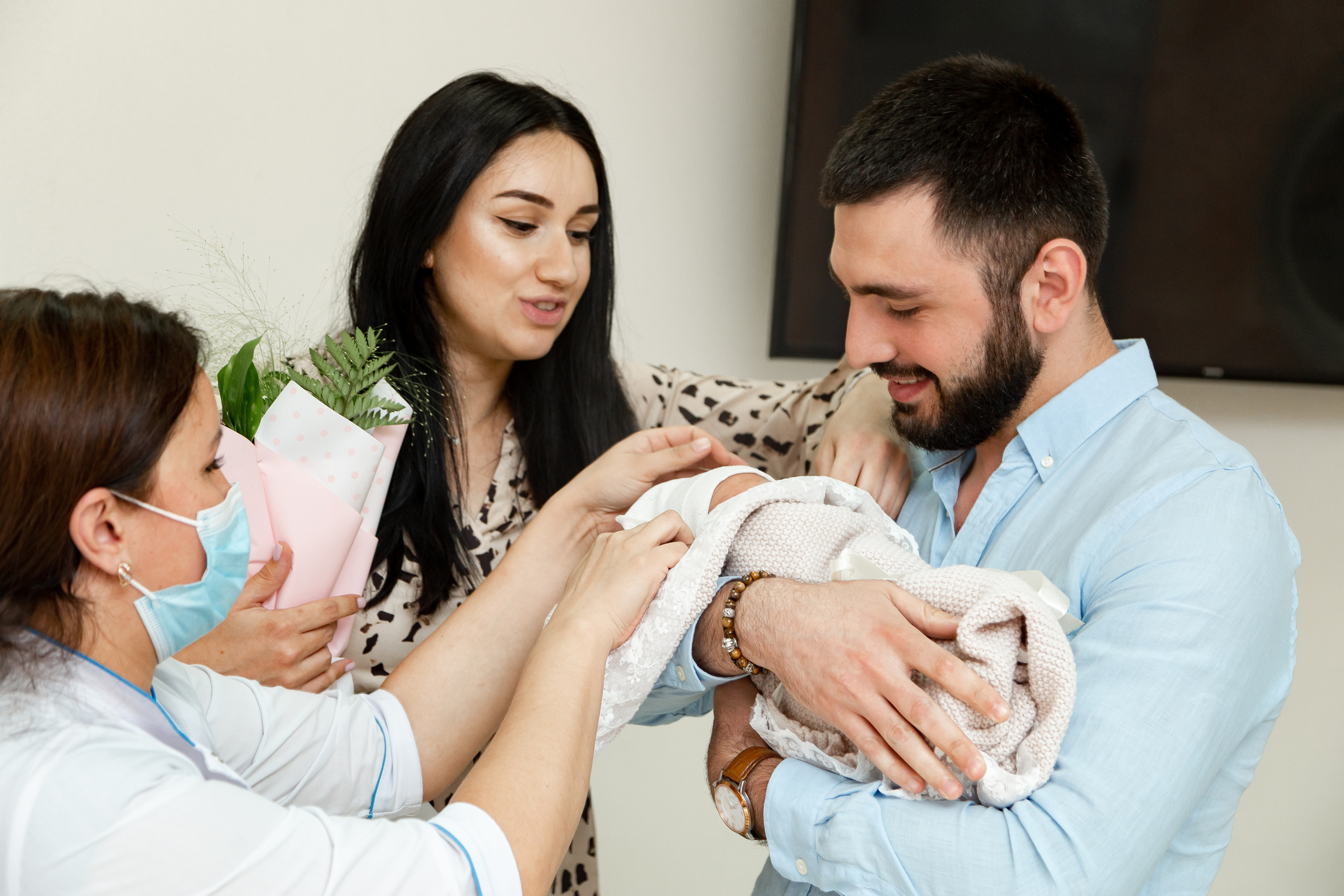 Выписка из роддома. Фотограф Никита Комаров