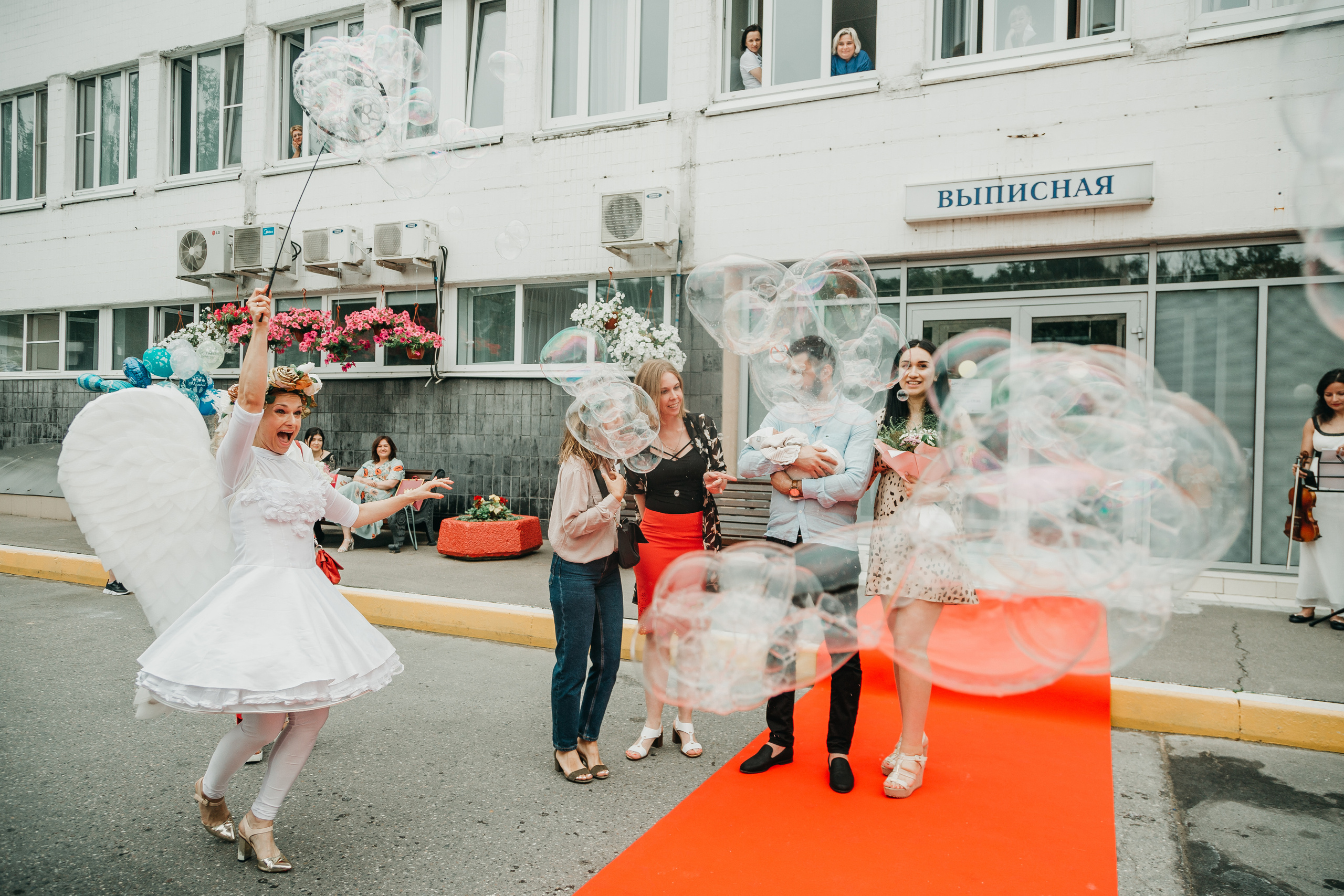 Выписка из роддома. Фотограф Никита Комаров