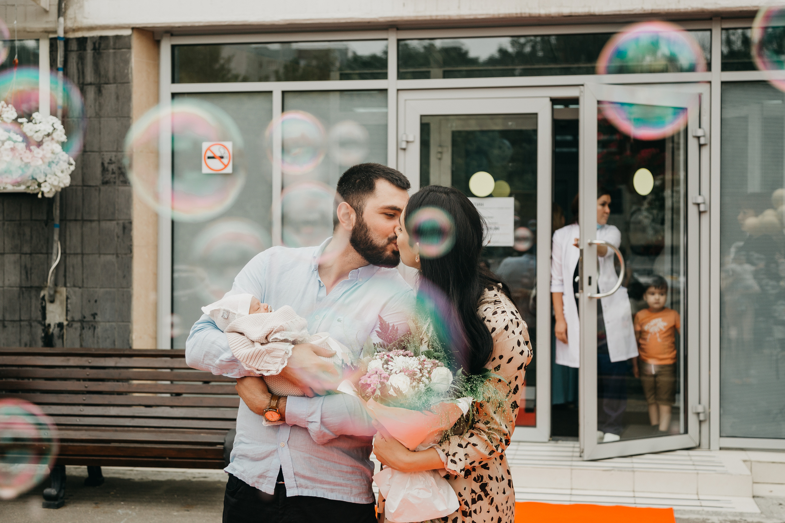 Выписка из роддома. Фотограф Никита Комаров