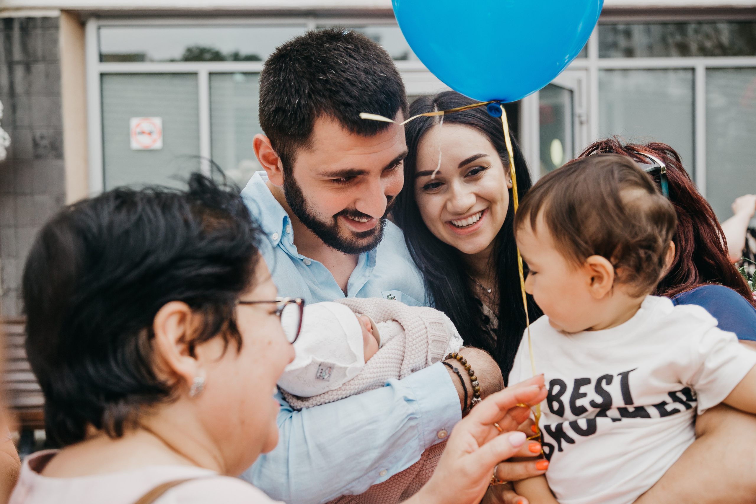 Выписка из роддома. Фотограф Никита Комаров