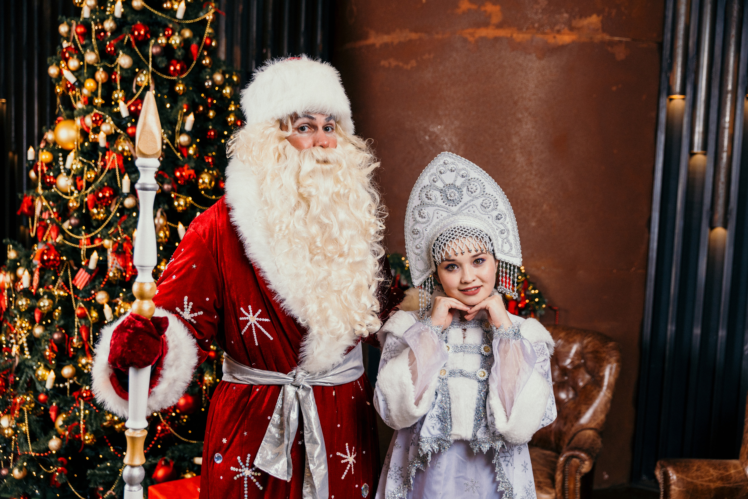 Дед Мороз и Снегурочка. Фотограф Никита Комаров