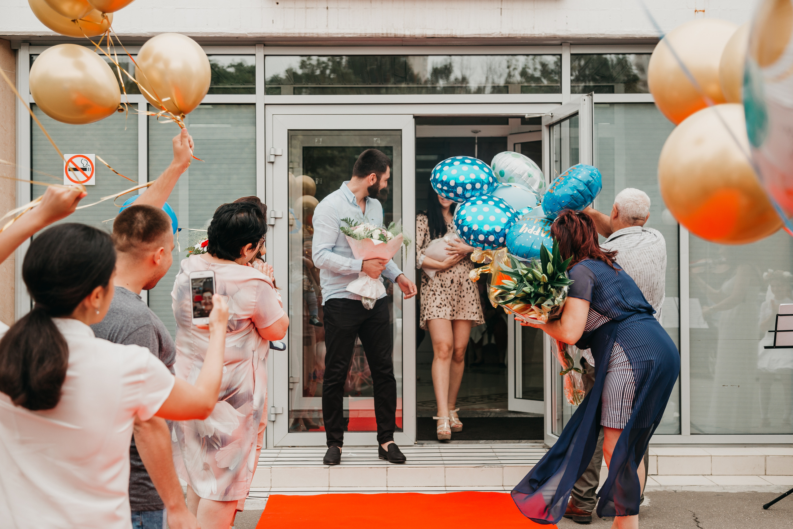 Выписка из роддома. Фотограф Никита Комаров