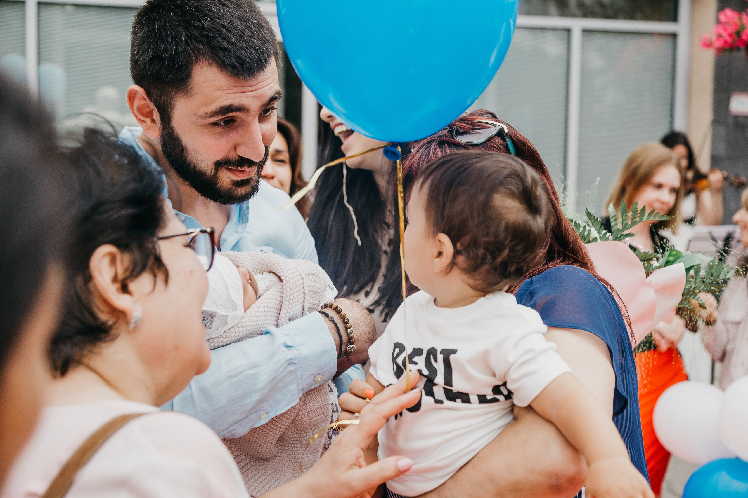 Выписка из роддома. Фотограф Никита Комаров