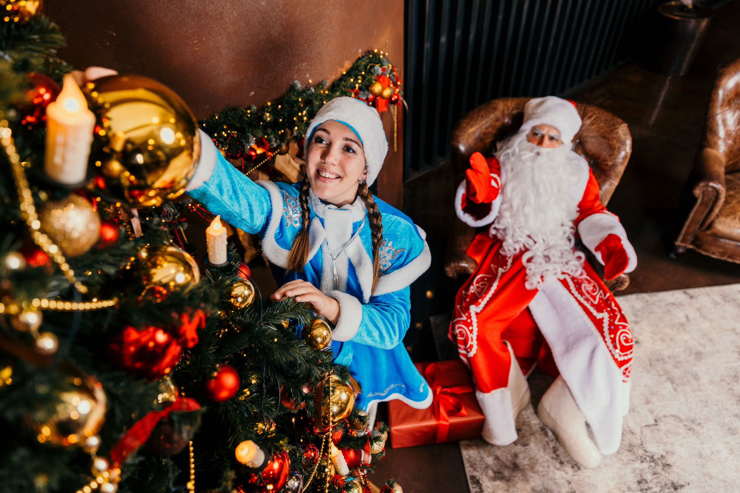 Дед Мороз и Снегурочка. Фотограф Никита Комаров