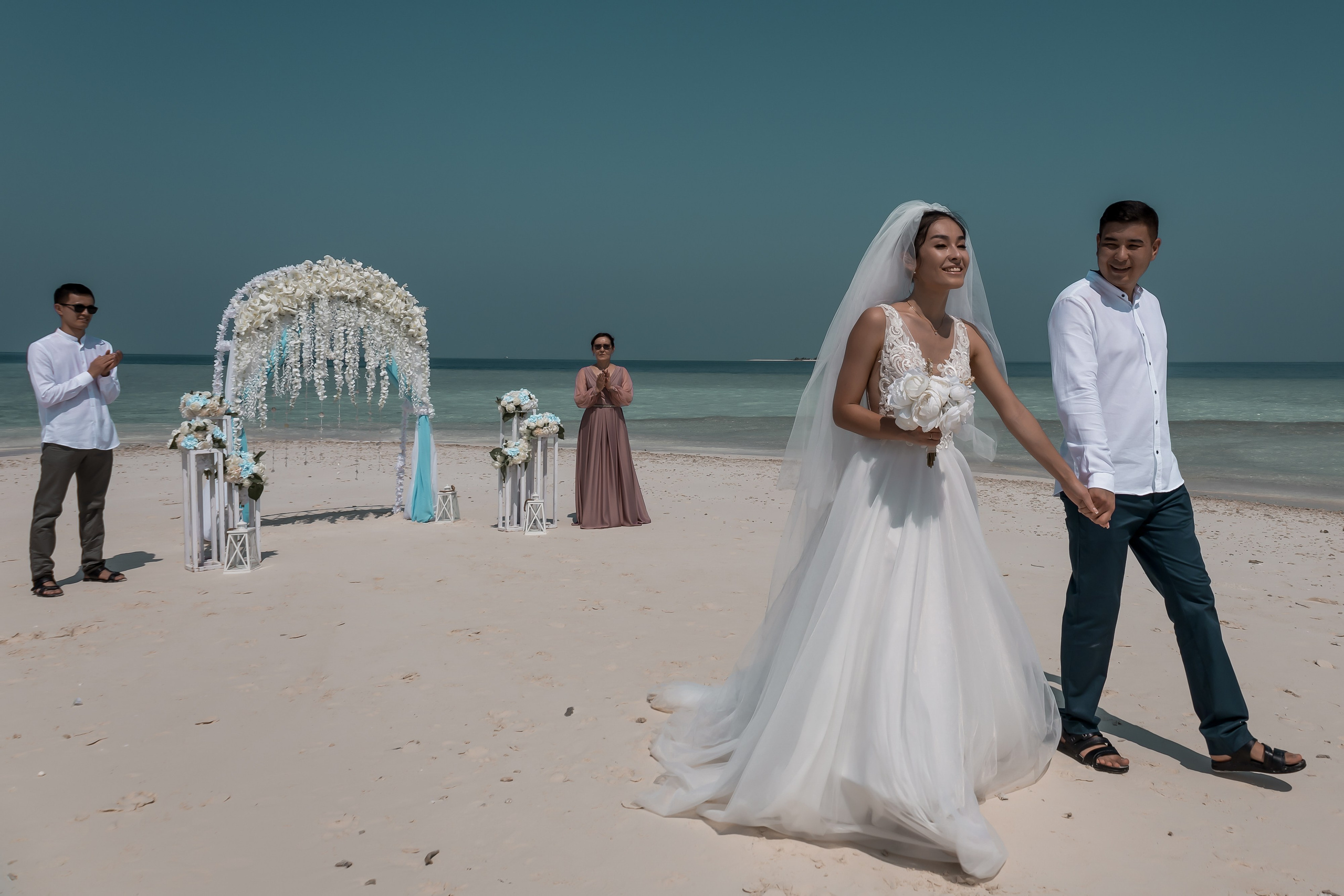 Maldivian Wedding. Фотограф свадебный, репортажный, индивидуальный, фото для маркетплейсов, брендов, автосалонов