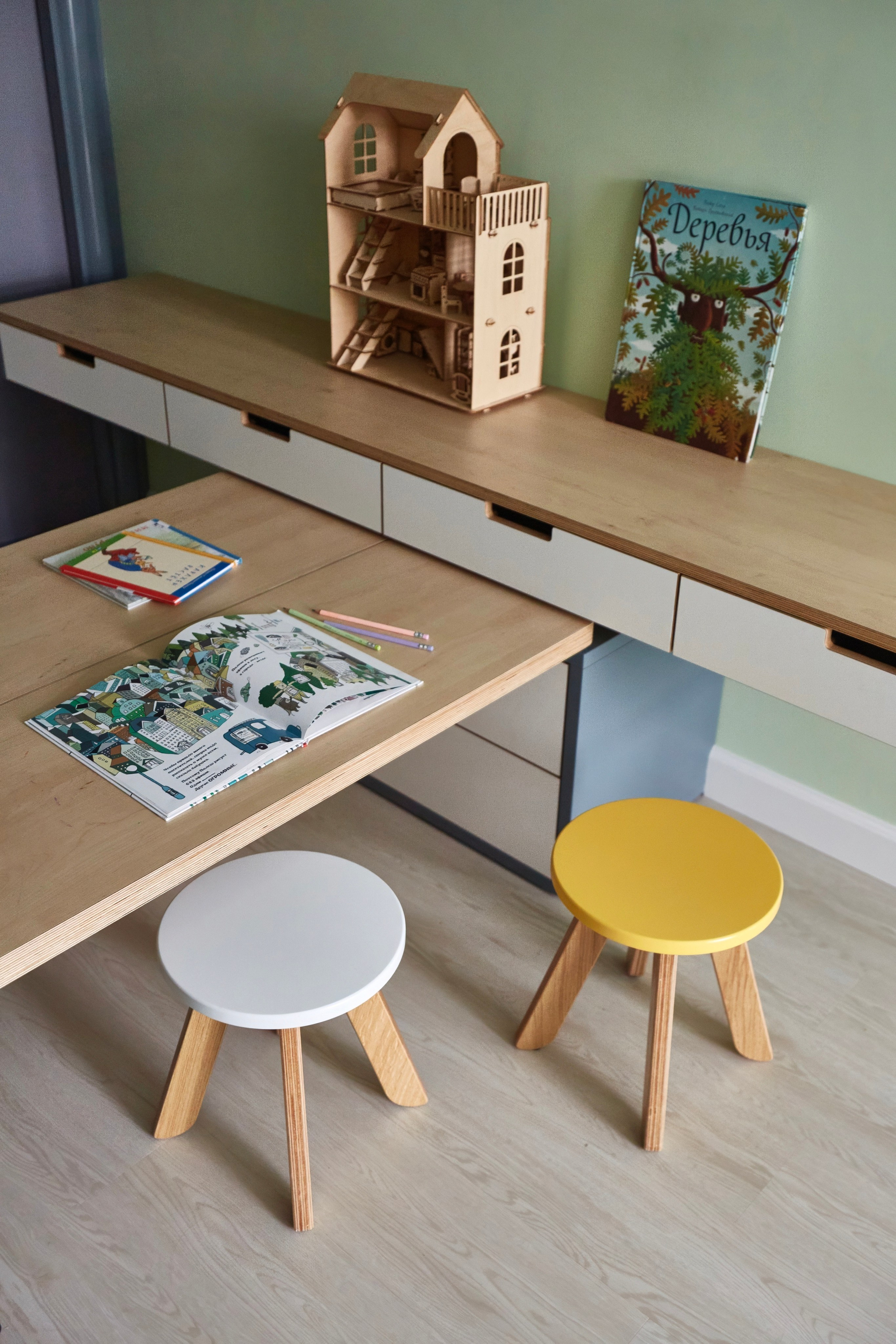 YA. Семейное бюро Малицких