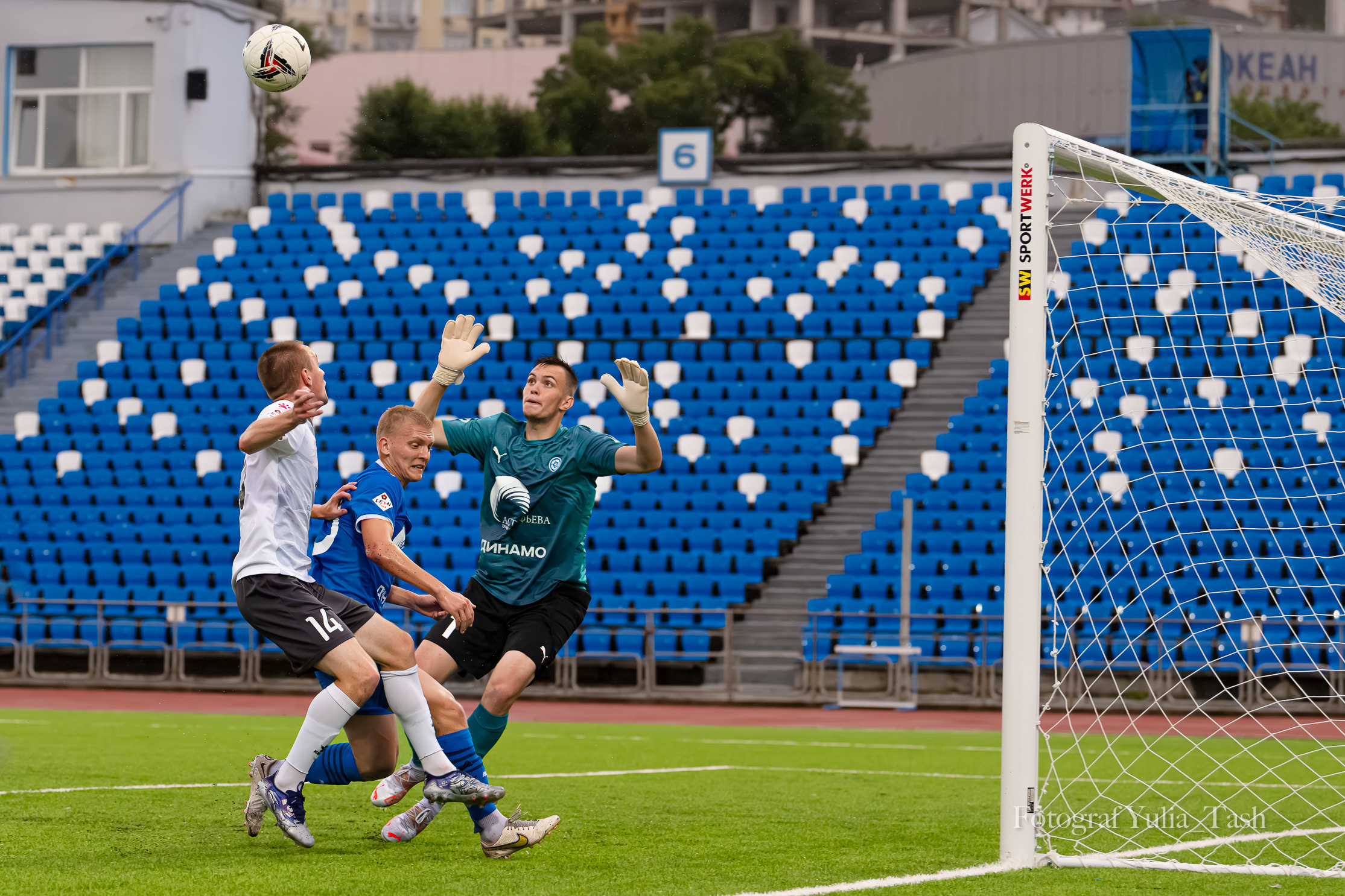 LEON-Второй лиги сезон-2023. Любимый фотограф