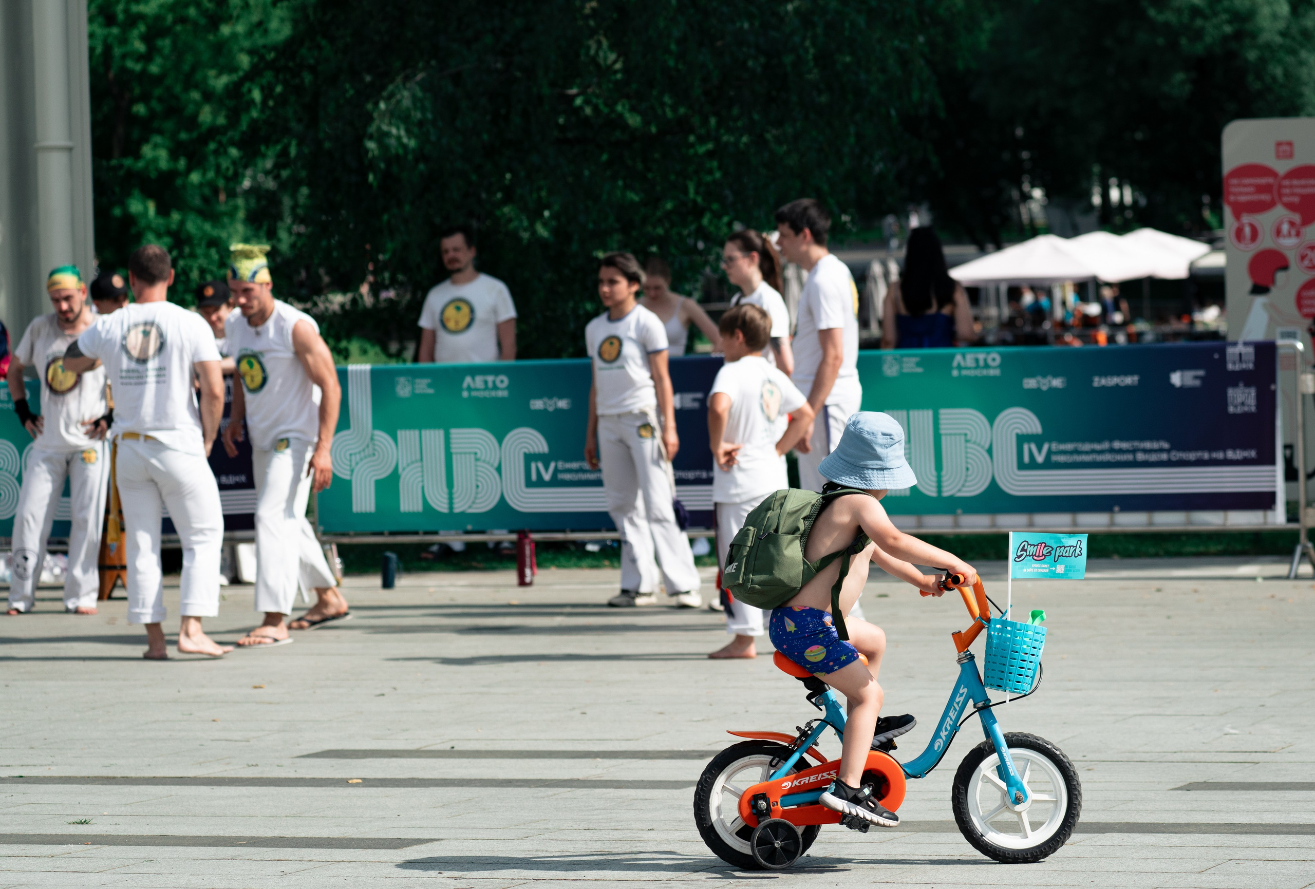 Открытый класс AXE Capoeira на фестивале неолимписких видов спорта на ВДНХ 2025 г:. Фотограф в Москве Ткаченко Владимир
