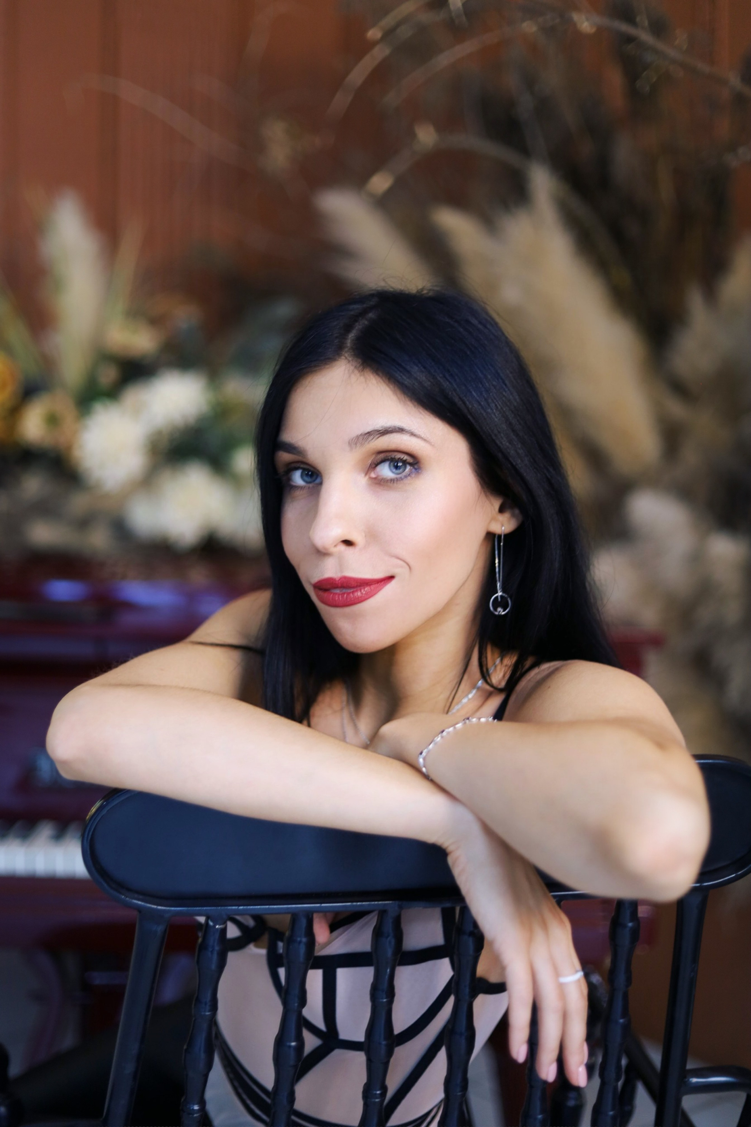 Карина. Famous studio. Главная