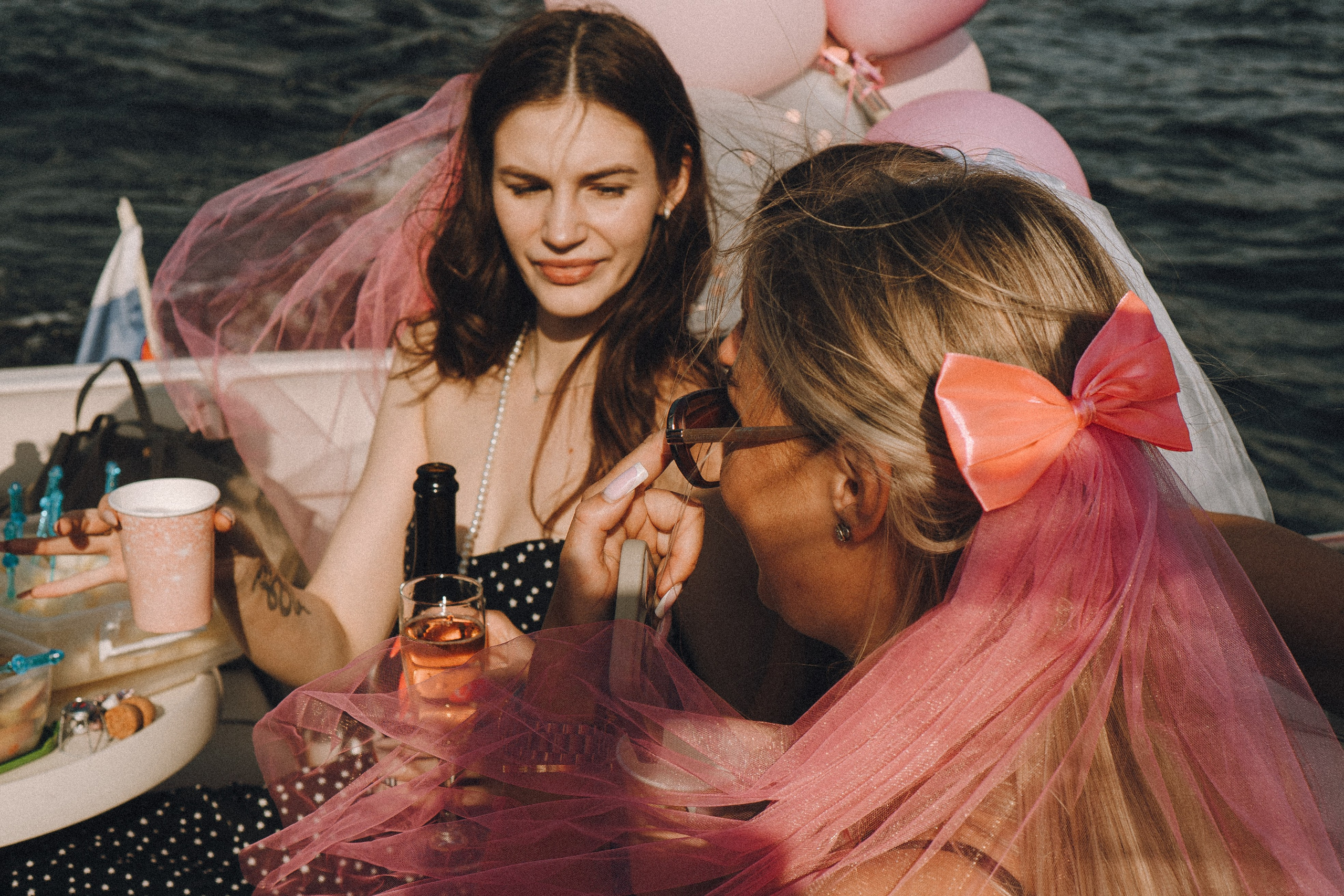 ДЕВИЧНИК НА КАТЕРЕ. Профессиональный фотограф, Санкт-Петербург — Виктория Богомолова