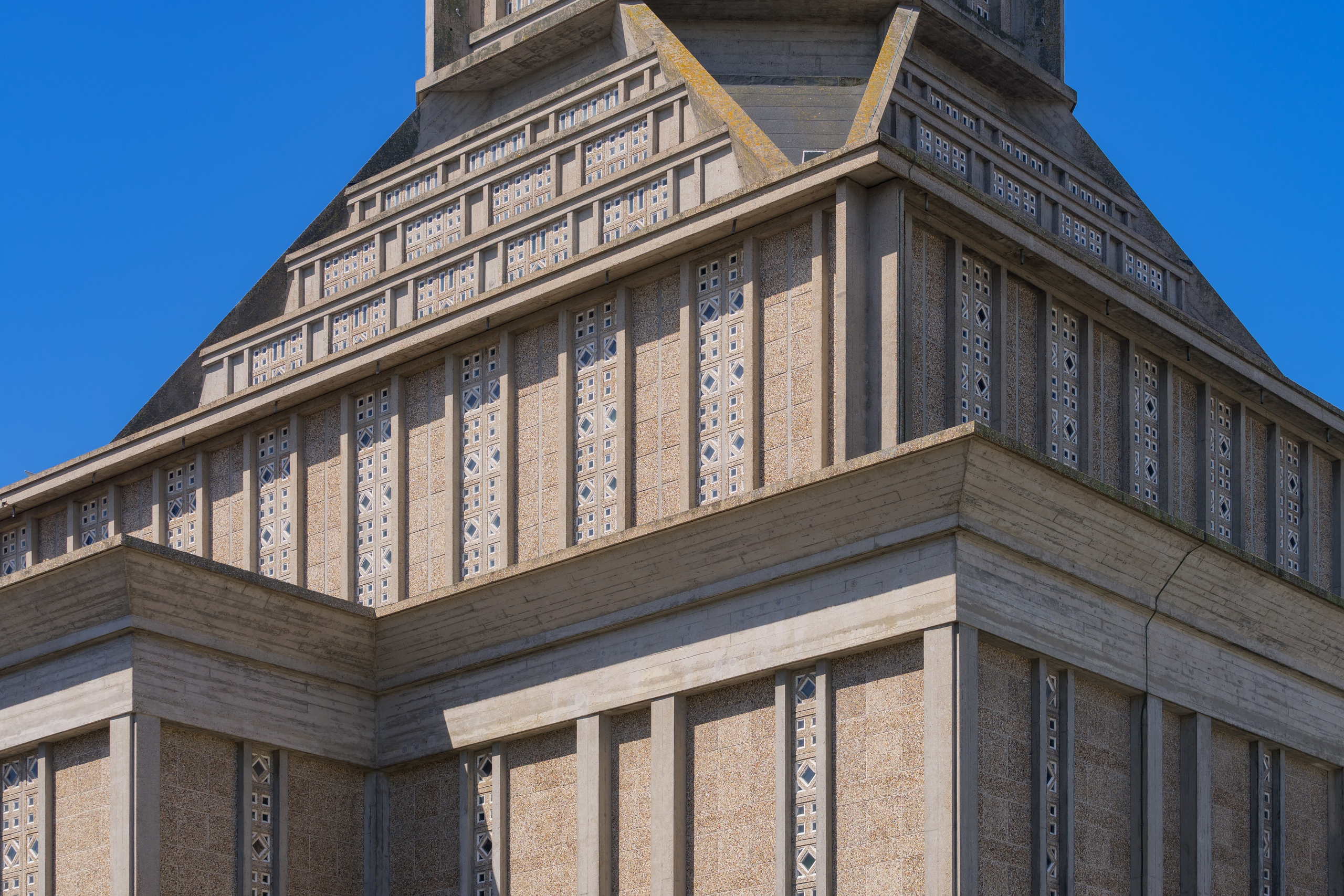 L’église Saint-Joseph du Havre | Le Havre, France. Архитектурный фотограф Кирилл Цыбенко. Работаю в Москве и по всей России