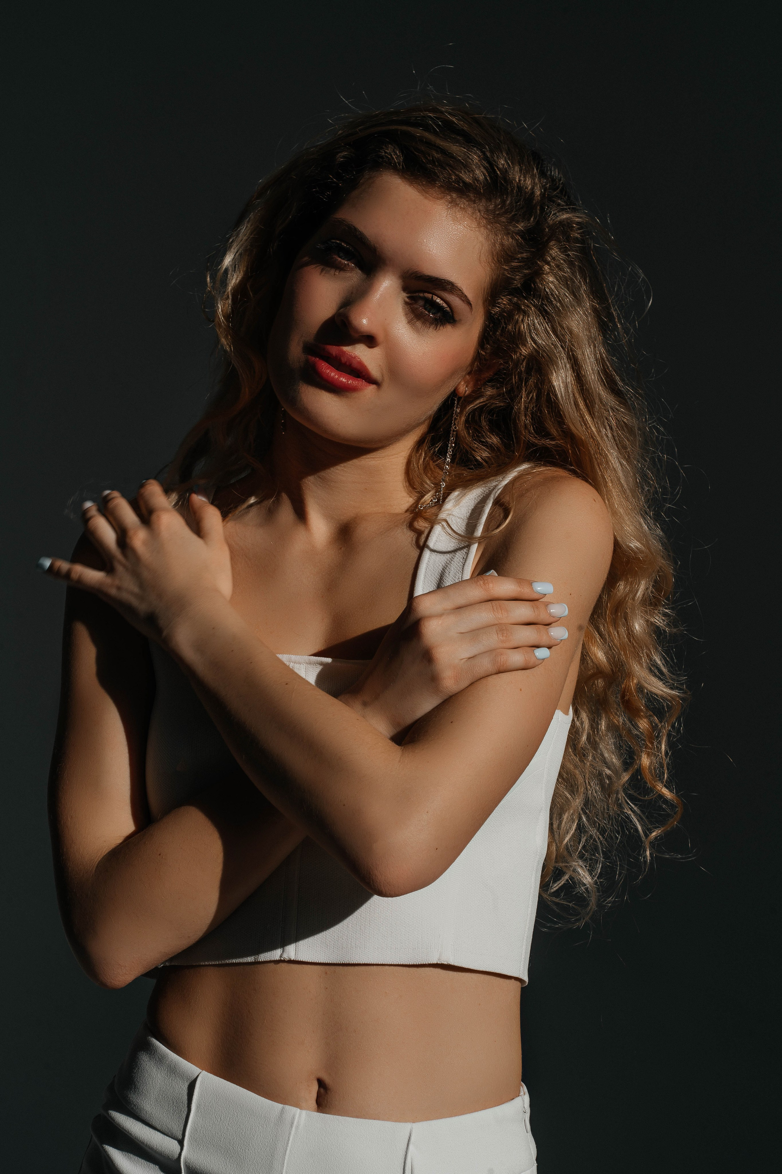 Съемки в интерьере студий. Виктория Алпеева — фотограф по любви