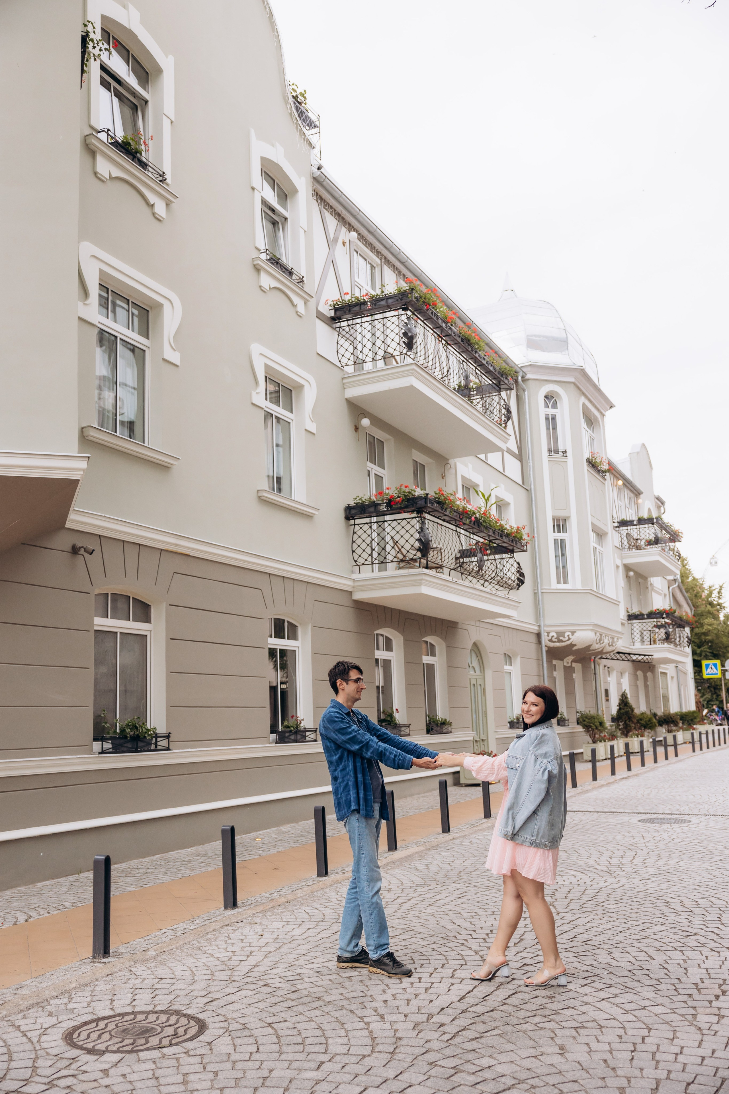 Городская прогулка Зеленоградск. Фотограф в Калининграде свадебная фотография, репортажная, фотосессии