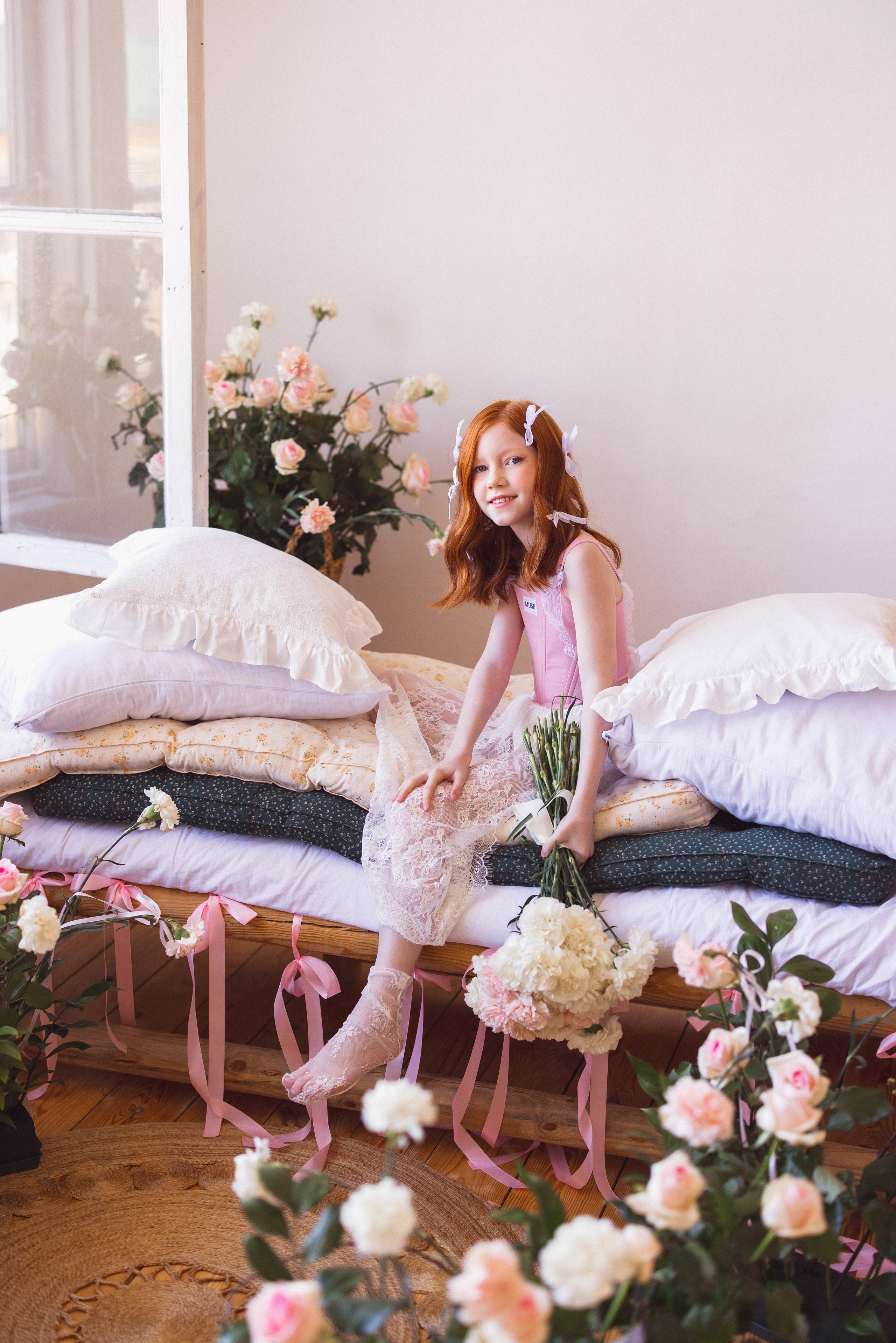 Фотосессия с живыми цветами в фотостудии г. Краснодар. Семейный и детский фотограф в Краснодаре Анна Трашкова