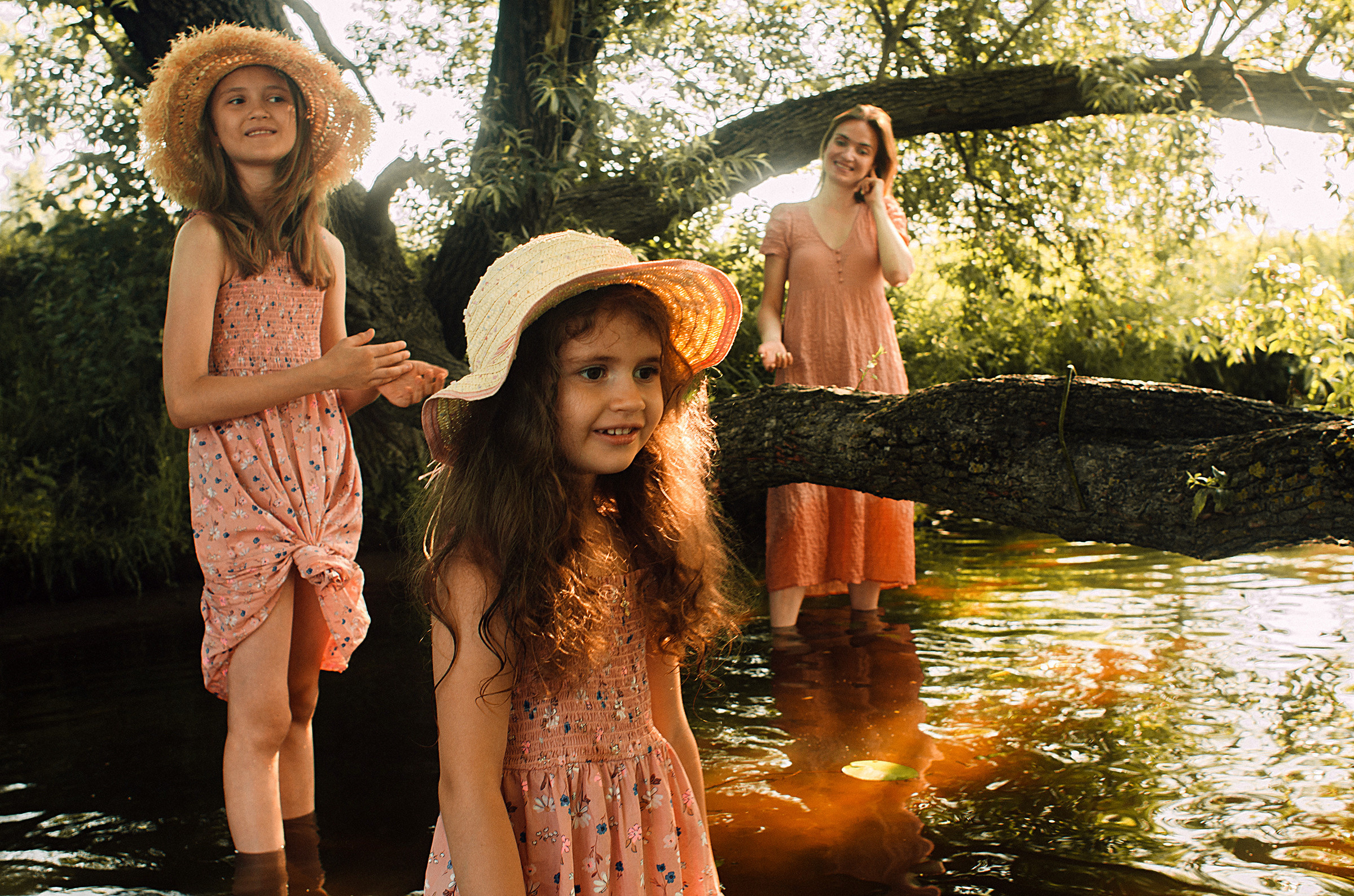 Катя и ее девочки. Фотограф Шудра Яна