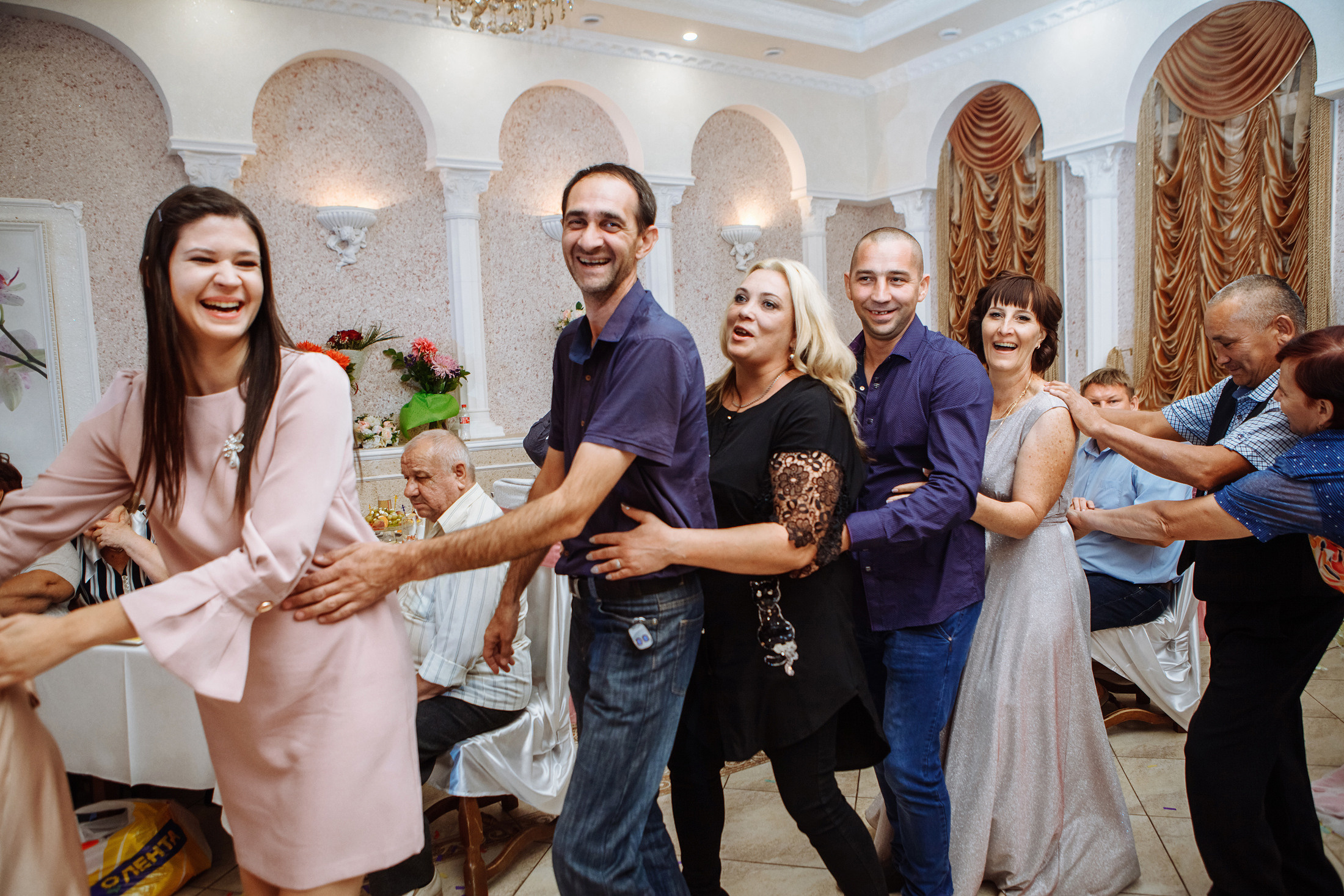 Даниил и Вероника. Фотографы в городе Волгограде — Людмила Агеева и Алексей Околелов