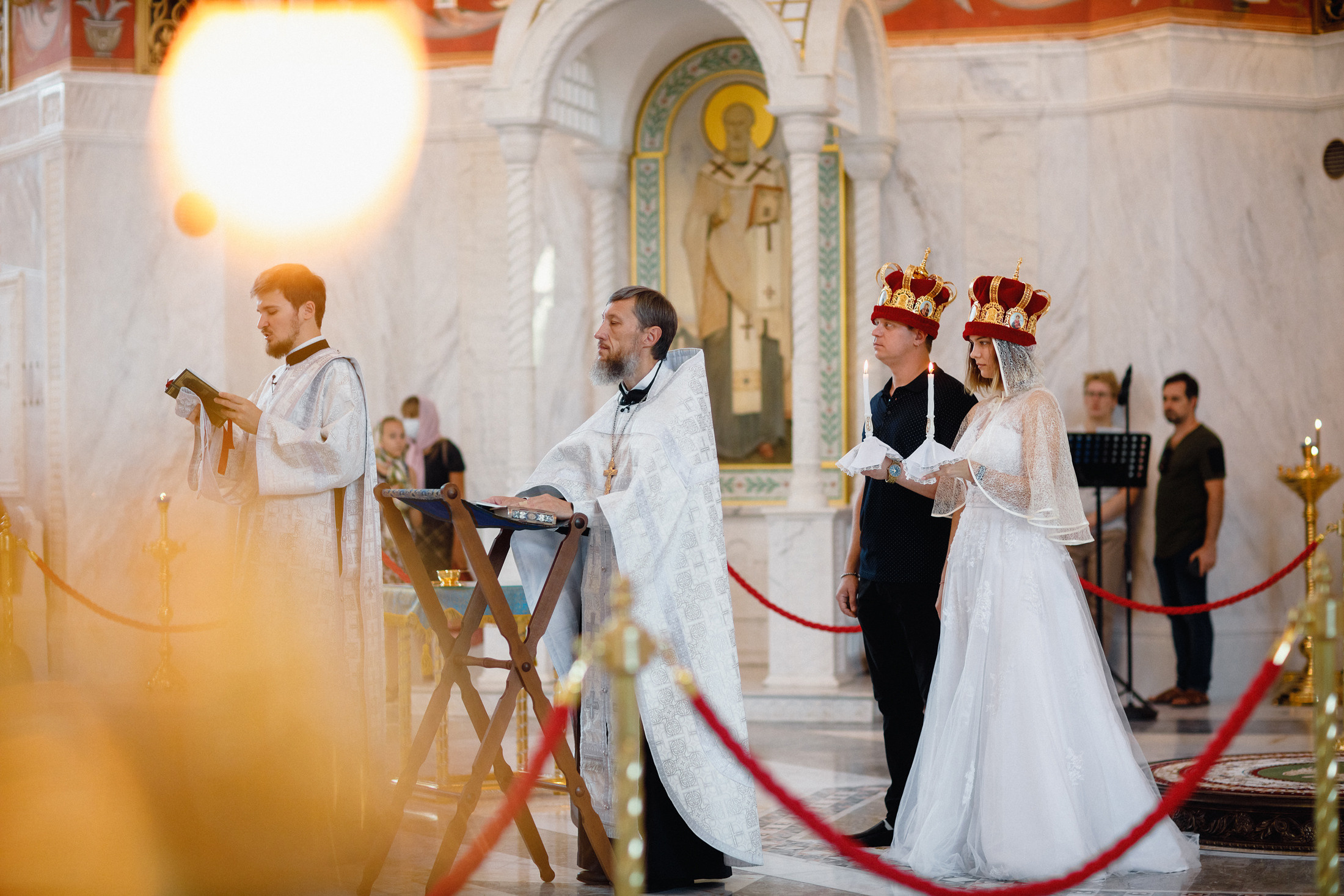 Собор Александра Невского. Венчание. Алексей и Кристина. Фотографы в городе Волгограде — Людмила Агеева и Алексей Околелов