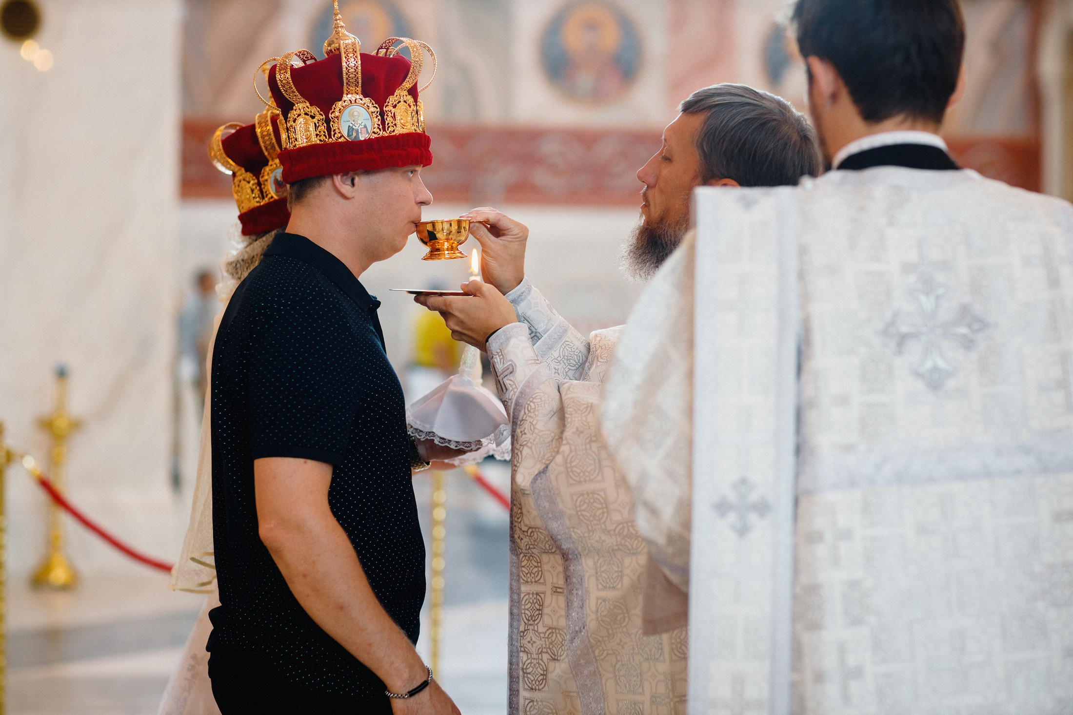 Собор Александра Невского. Венчание. Алексей и Кристина. Фотографы в городе Волгограде — Людмила Агеева и Алексей Околелов