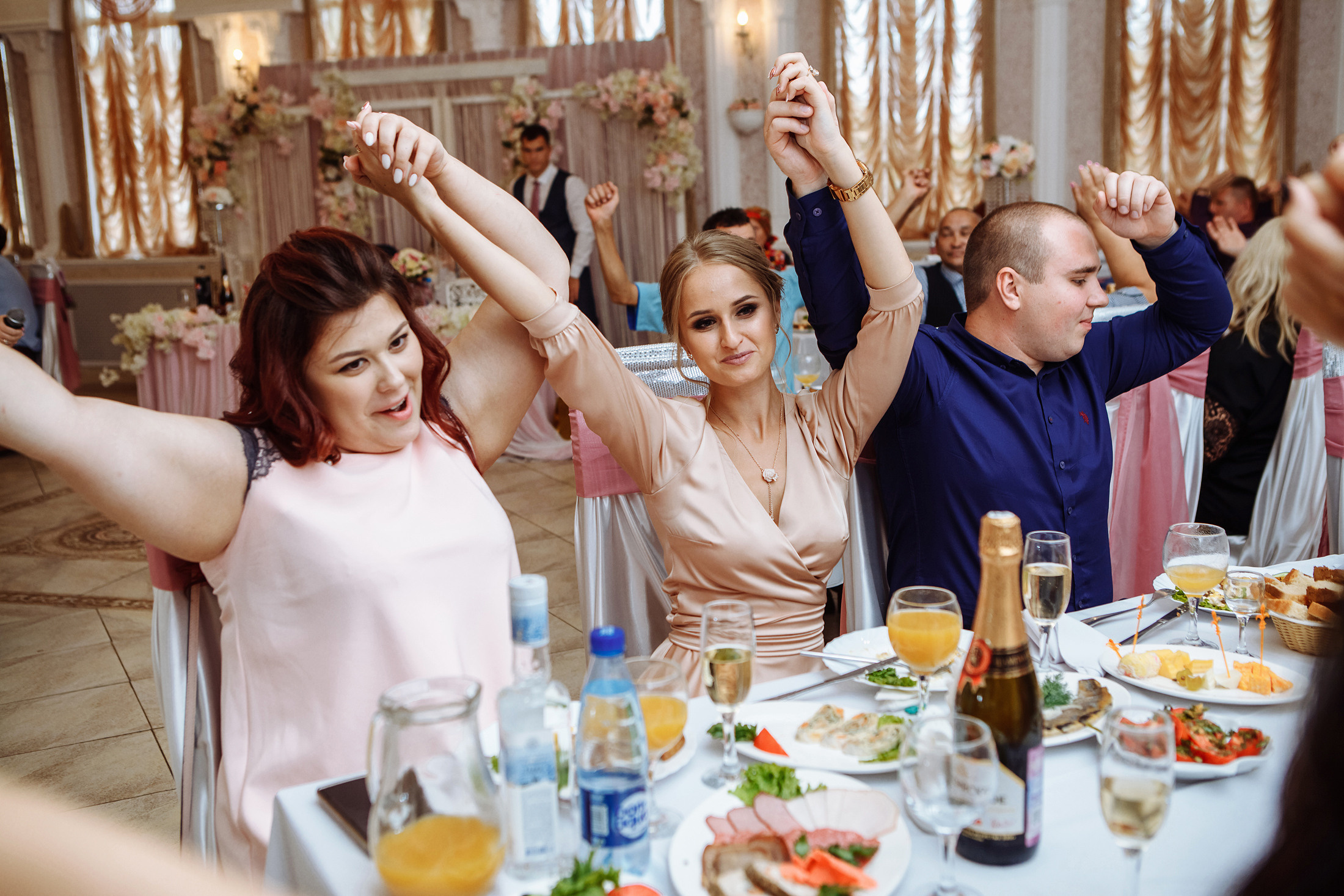 Даниил и Вероника. Фотографы в городе Волгограде — Людмила Агеева и Алексей Околелов