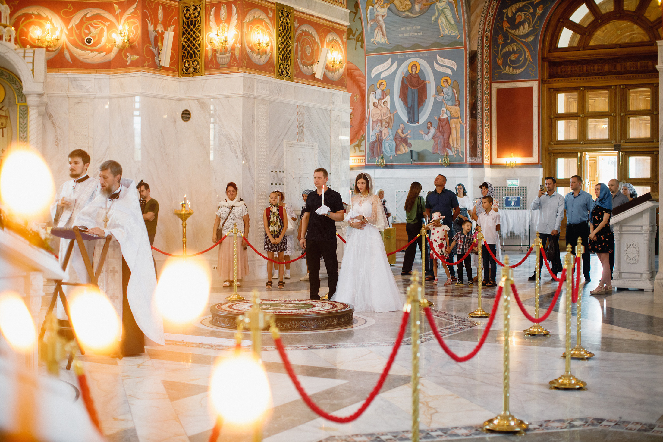 Собор Александра Невского. Венчание. Алексей и Кристина. Фотографы в городе Волгограде — Людмила Агеева и Алексей Околелов