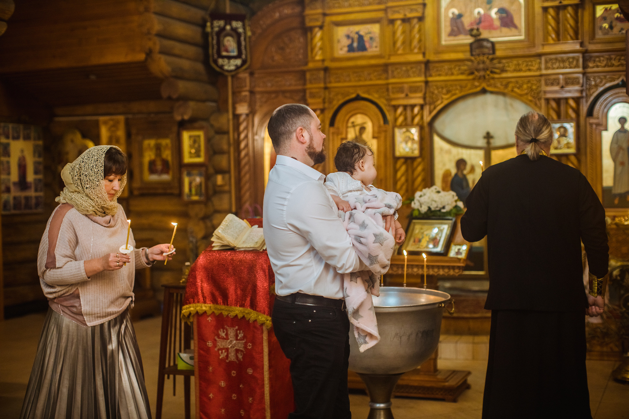 Храм Преображения Господня. Крещение Леры. Фотографы в городе Волгограде — Людмила Агеева и Алексей Околелов