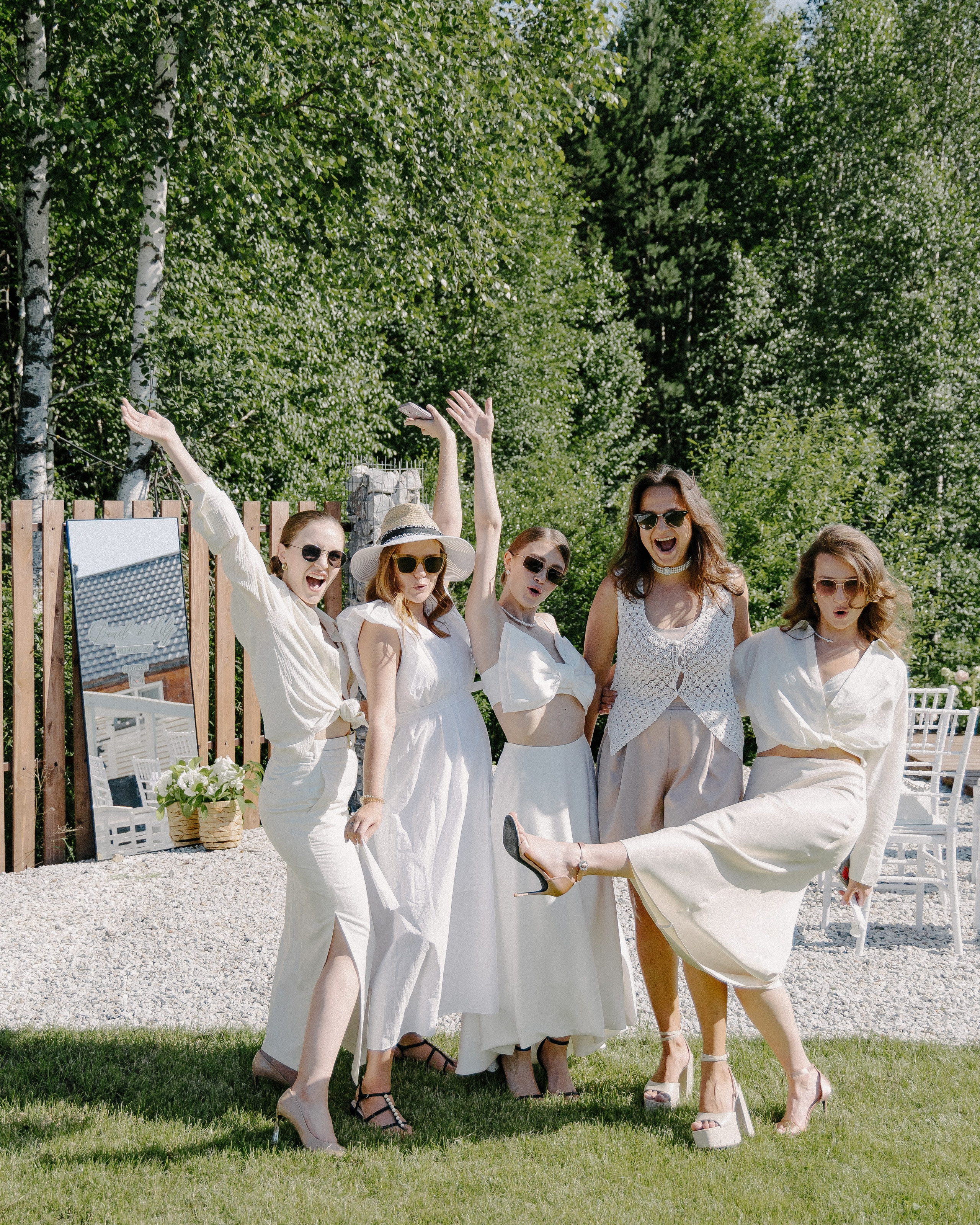 Плюс тридцать градусов на лужайке. Фотограф Андрей Куськало