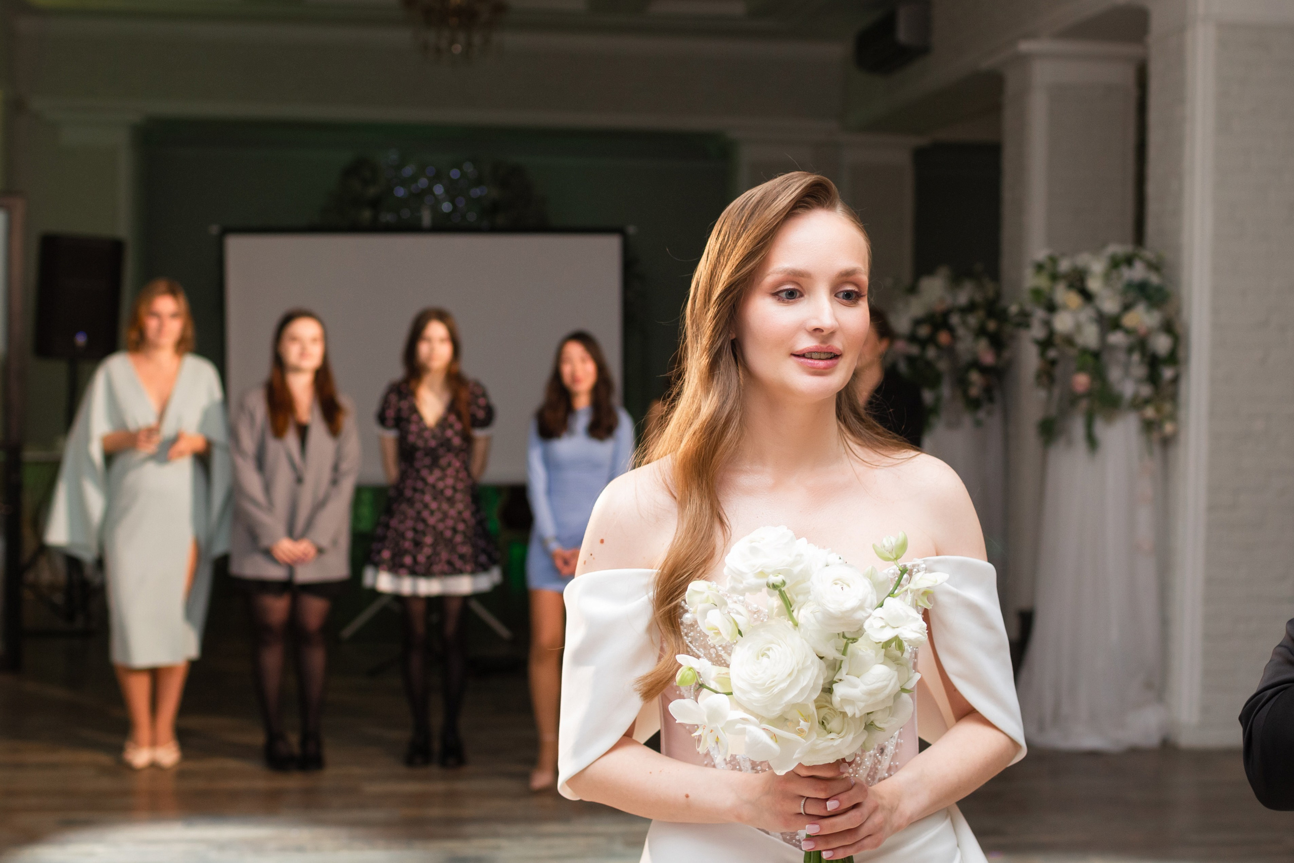 Свадьба в Петербурге в сентябре. Свадебный фотограф Кирилл Белый