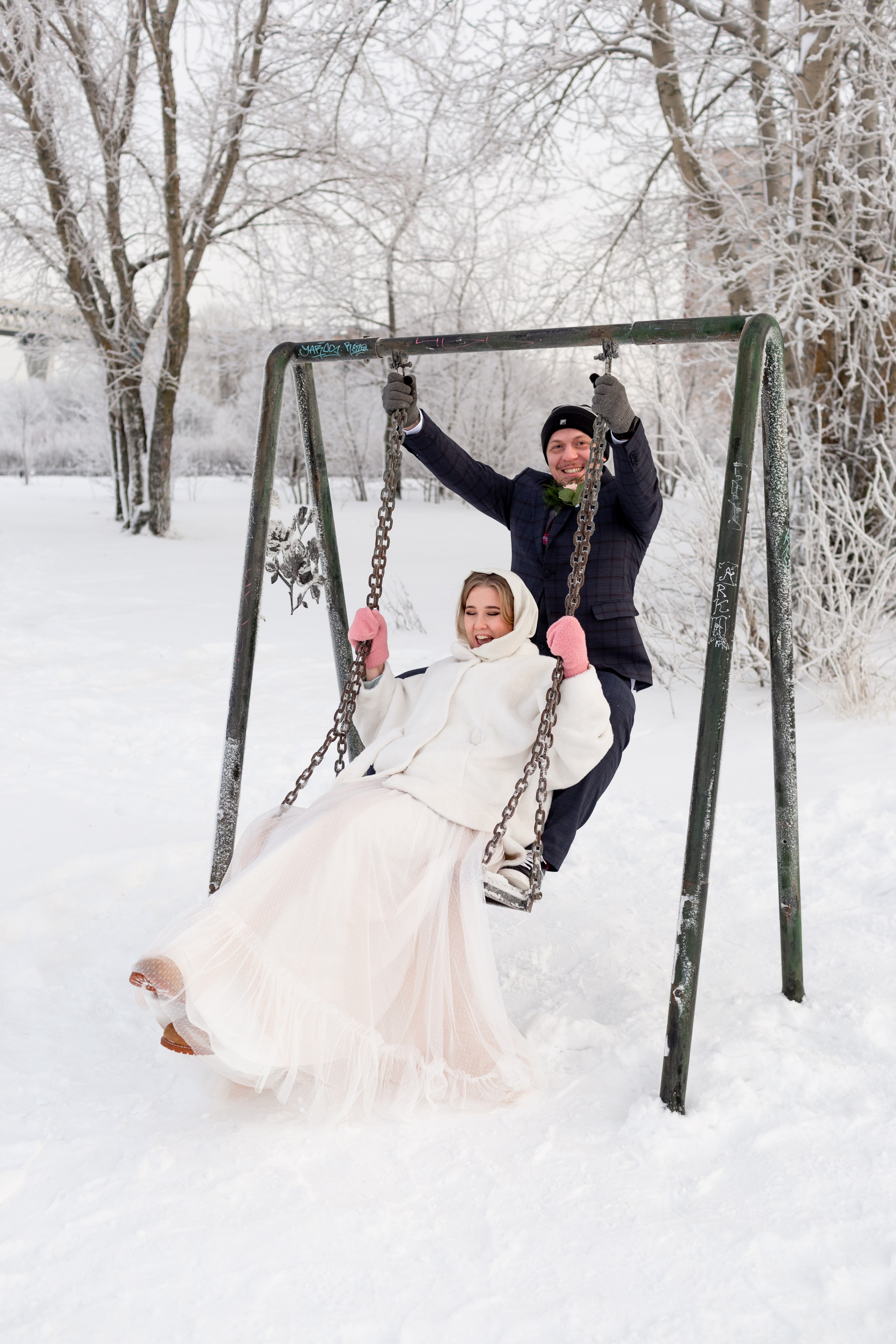 Свадебная фотосессия зимой. Свадебный фотограф Кирилл Белый