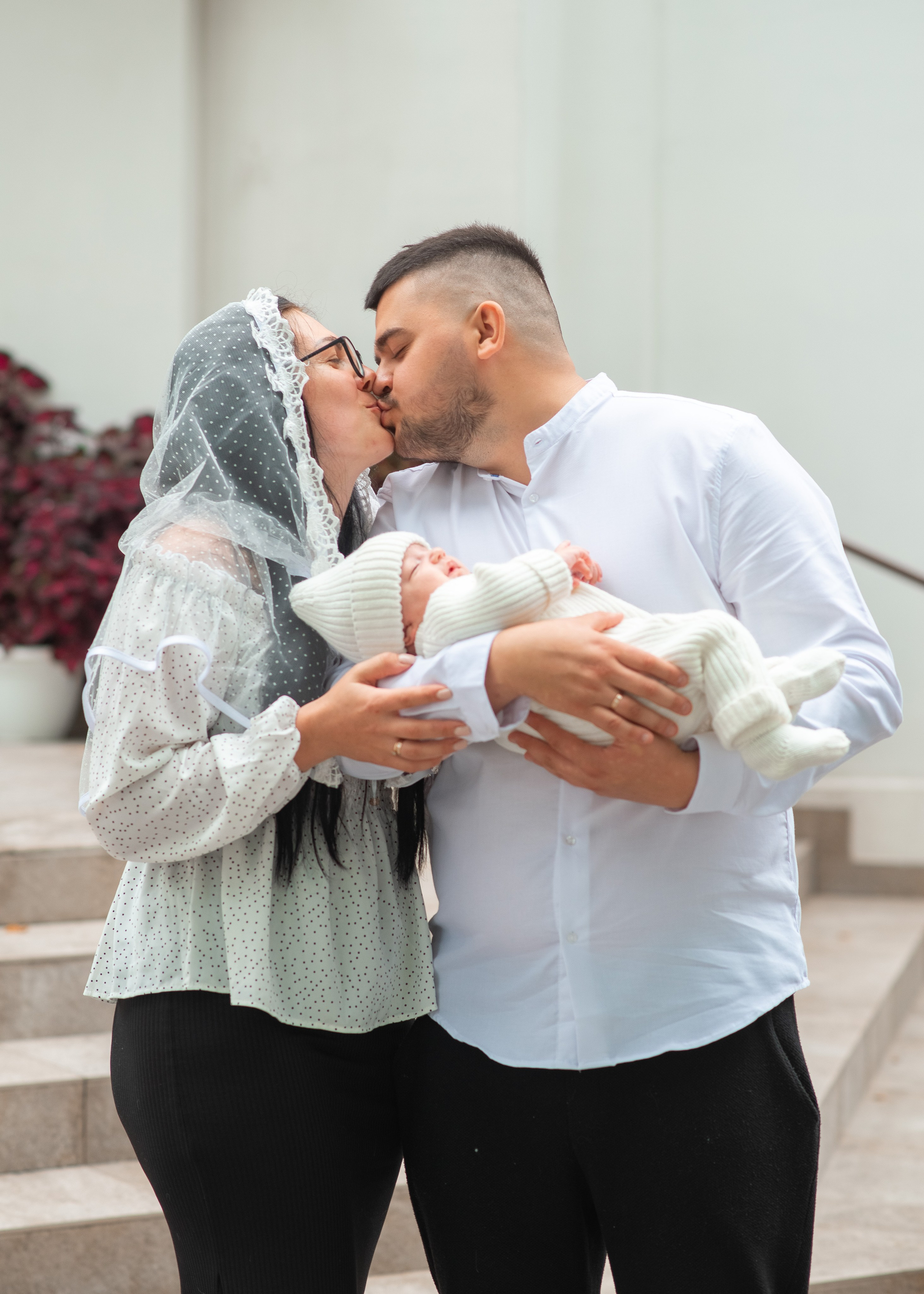 Крещение Даниила в храме Св.Иоанна Предтечи. Семейный фотограф на выписку из роддома и крещение Минск Настя Гришук