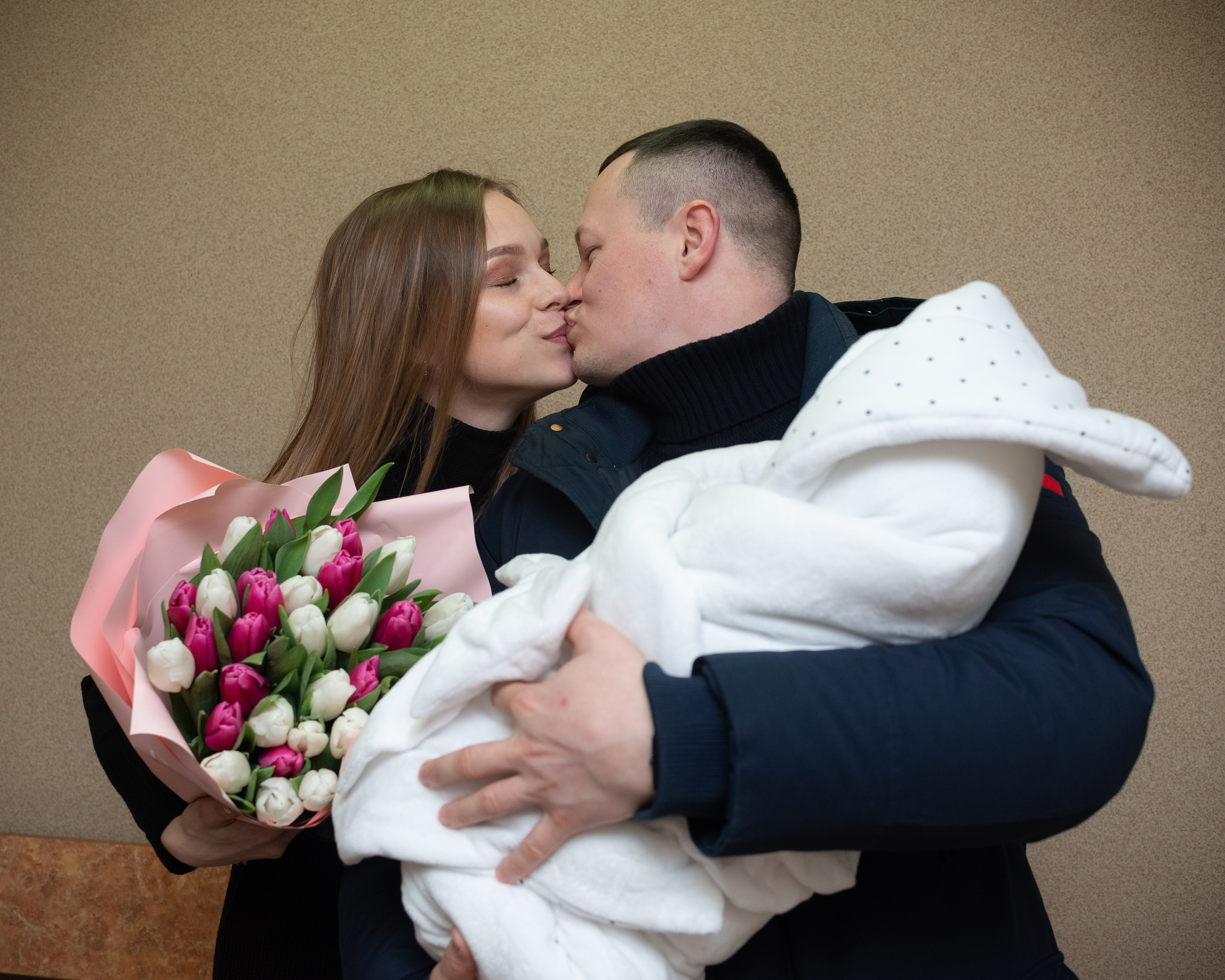 Выписка Машеньки 3РД. Семейный фотограф на выписку из роддома и крещение Минск Настя Гришук