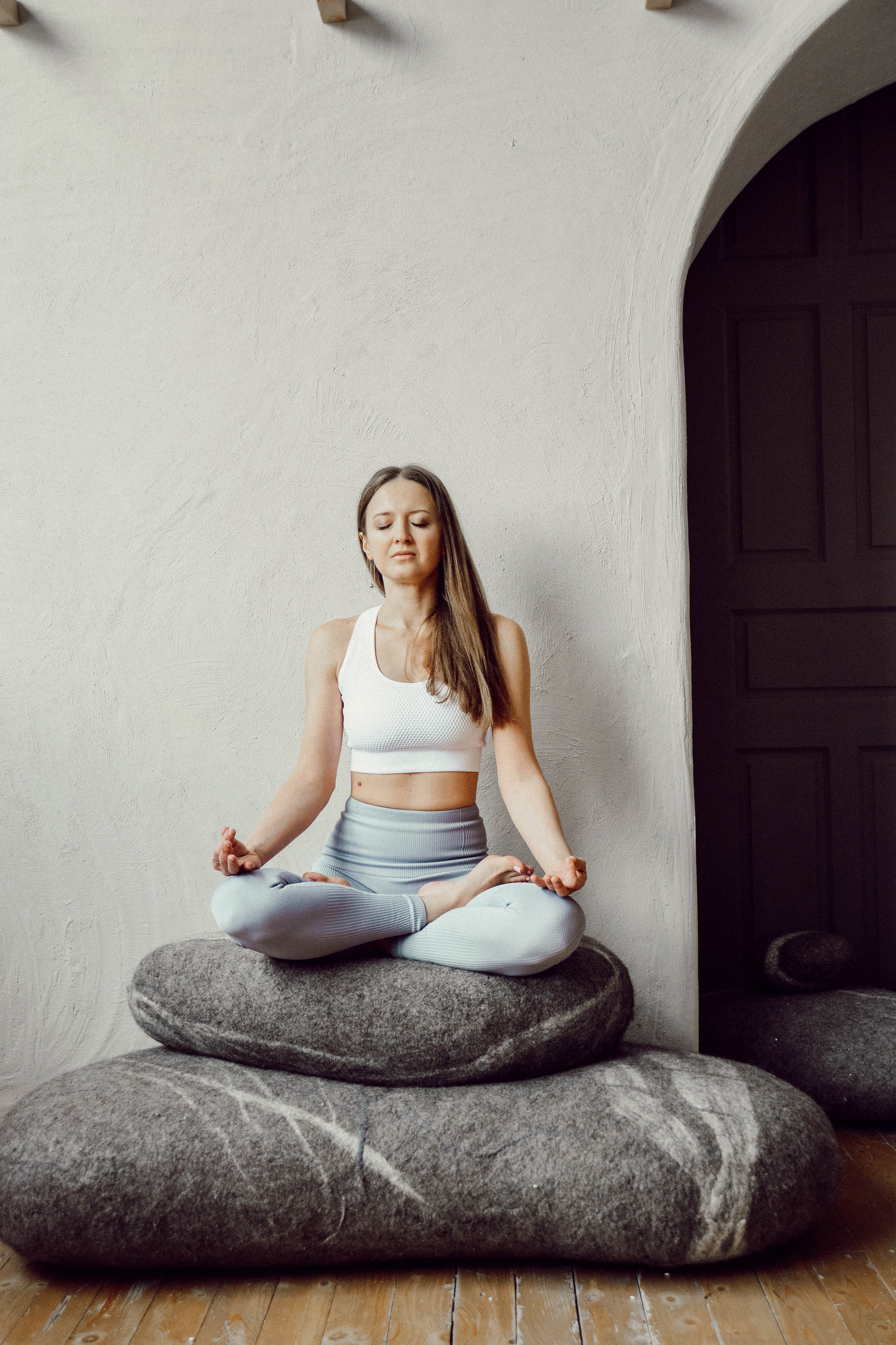 Контентная фотосессия для тренера по йоге. Ксения Glossa. Портретный и репортажный фотограф в Самаре