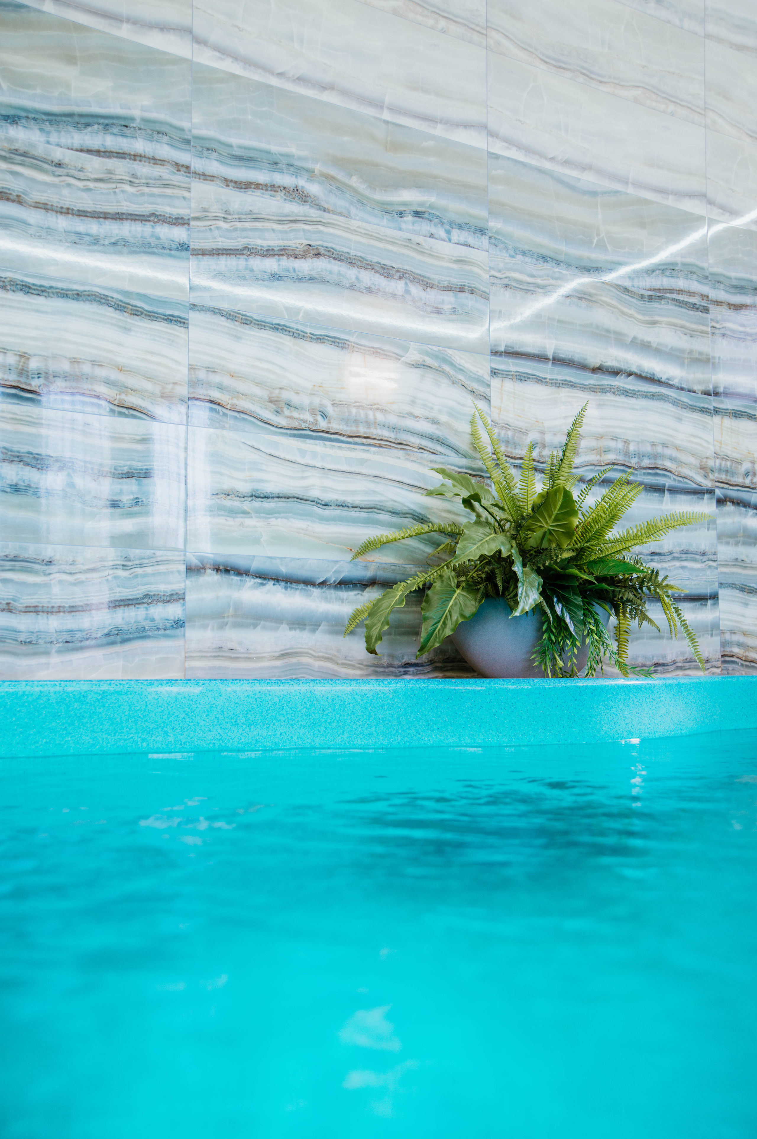 Визуал для клубного пространства «Своя среда». Ксения Glossa. Портретный и репортажный фотограф в Самаре